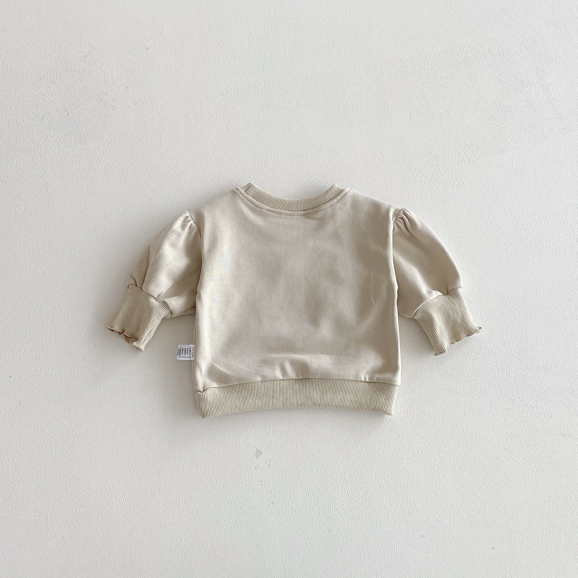 パフスリーブハートリボントレーナー