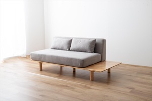 【幅150cm】Monica 2人掛けサイドテーブル付きソファ