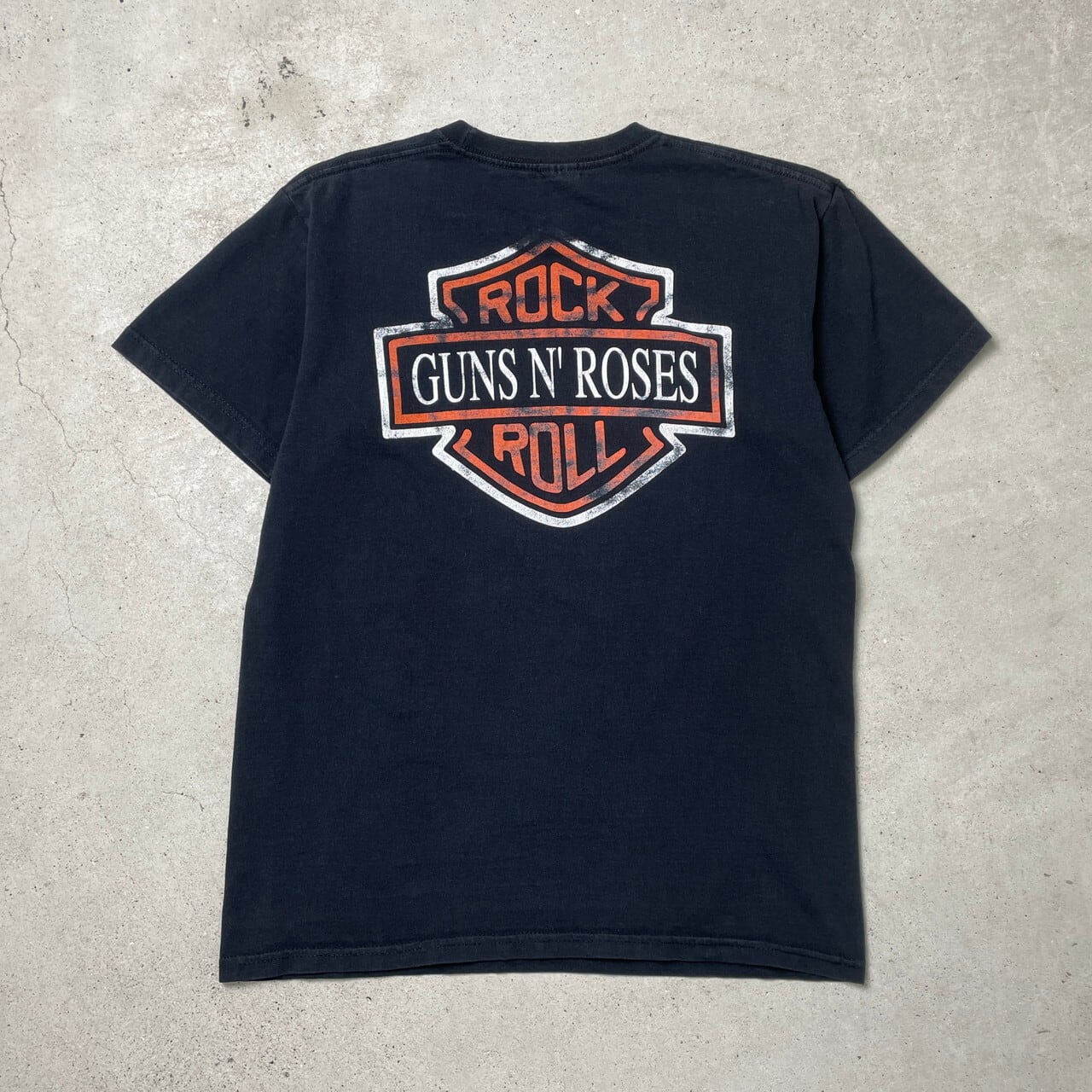 00年代 GUNS N' ROSES ガンズアンドローゼス バンドTシャツ バンT メンズS-M相当 古着 00s Y2K リプリント ヴィンテージ VINTAGE 黒色【Tシャツ】/ブラック【SS2408-40】 | cave 古着屋【公式】古着通販サイト 00年代 GUNS N' ROSES ガンズアンドローゼス バンドTシャツ バンT メンズS-M相当 古着 00s Y2K リプリント ヴィンテージ VINTAGE 黒色【Tシャツ】/ブラック【SS2408-40】 | cave 古着屋【公式】古着通販サイト