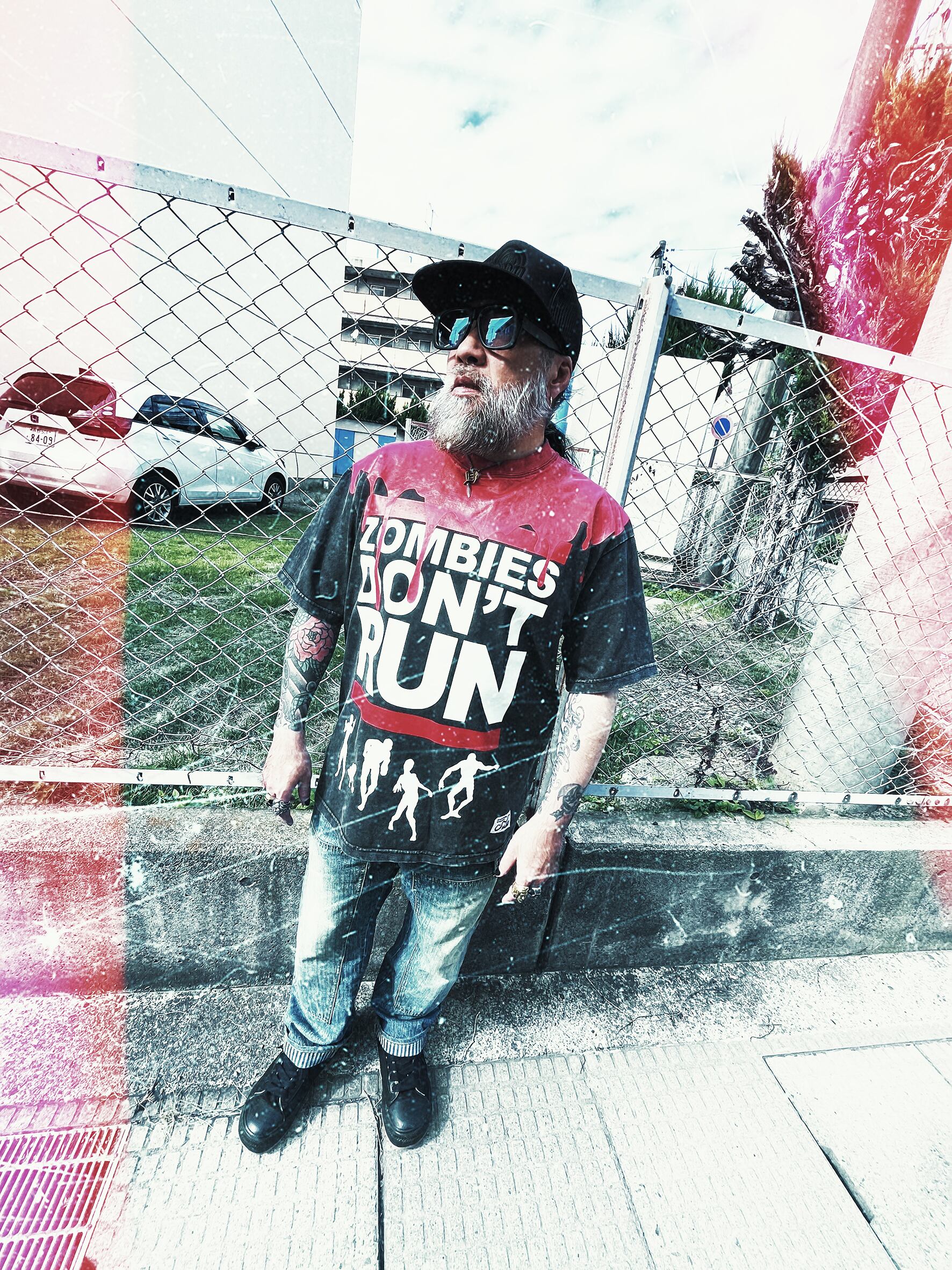 HANG］ZOMBIE DON'T RUN Tshirt | SICKSICKSICK
