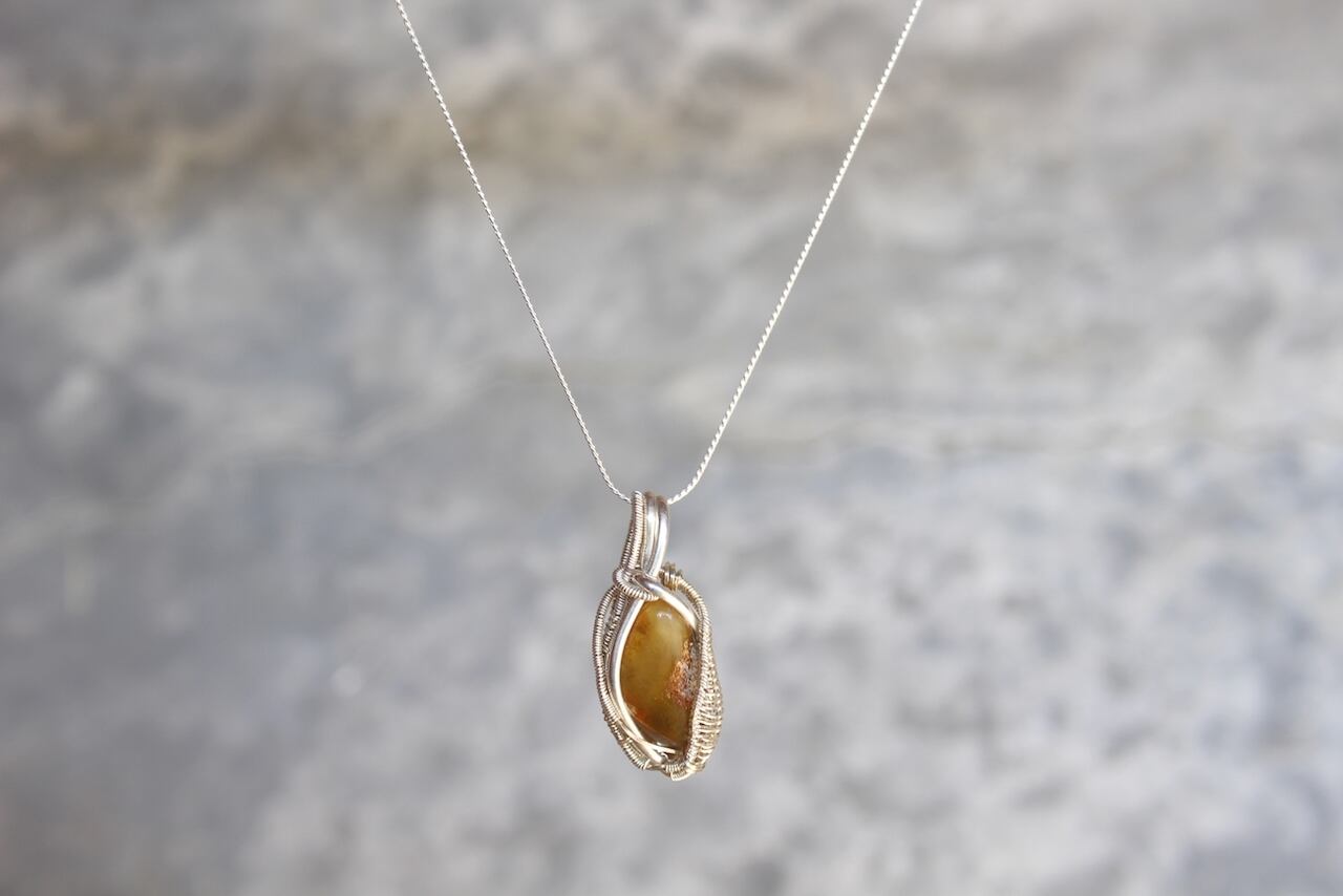 Amber silver925 wirewrapping pendant