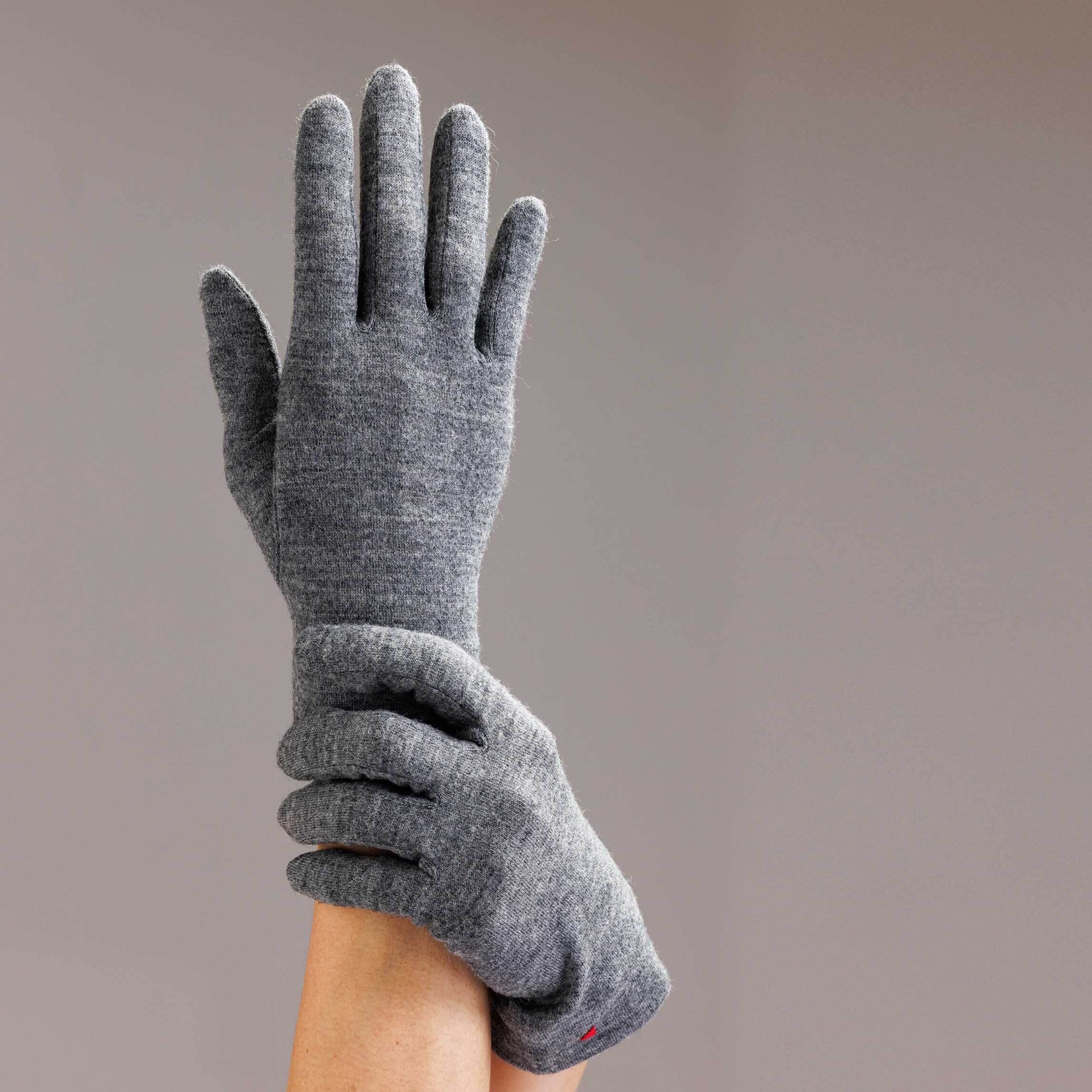 グレーの手袋