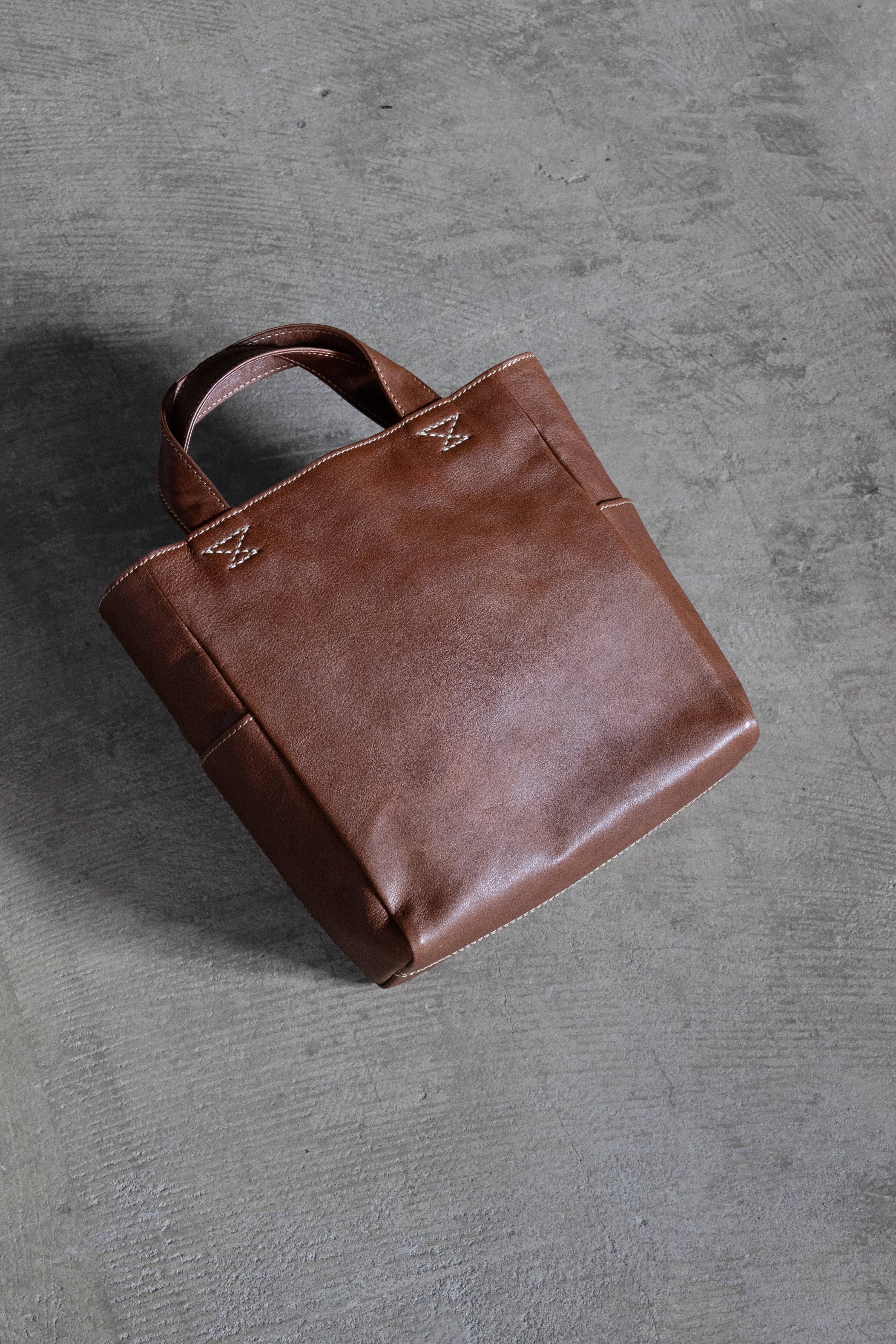 Xmasギフト対象】Tote bag 01 / M【送料無料】 | 高級皮革ならminca