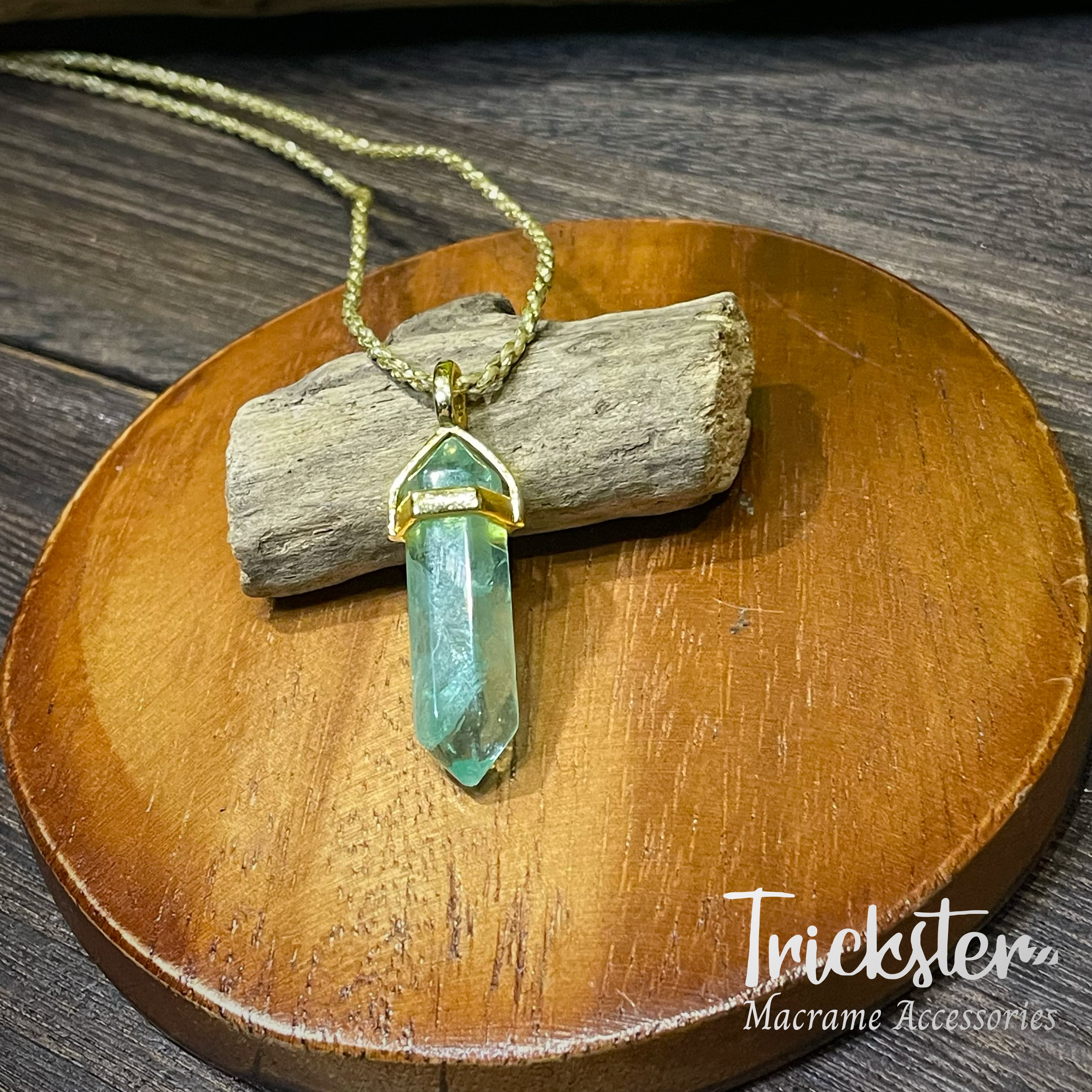 フローライト ペンダント T198 | Trickster マクラメアクセサリー