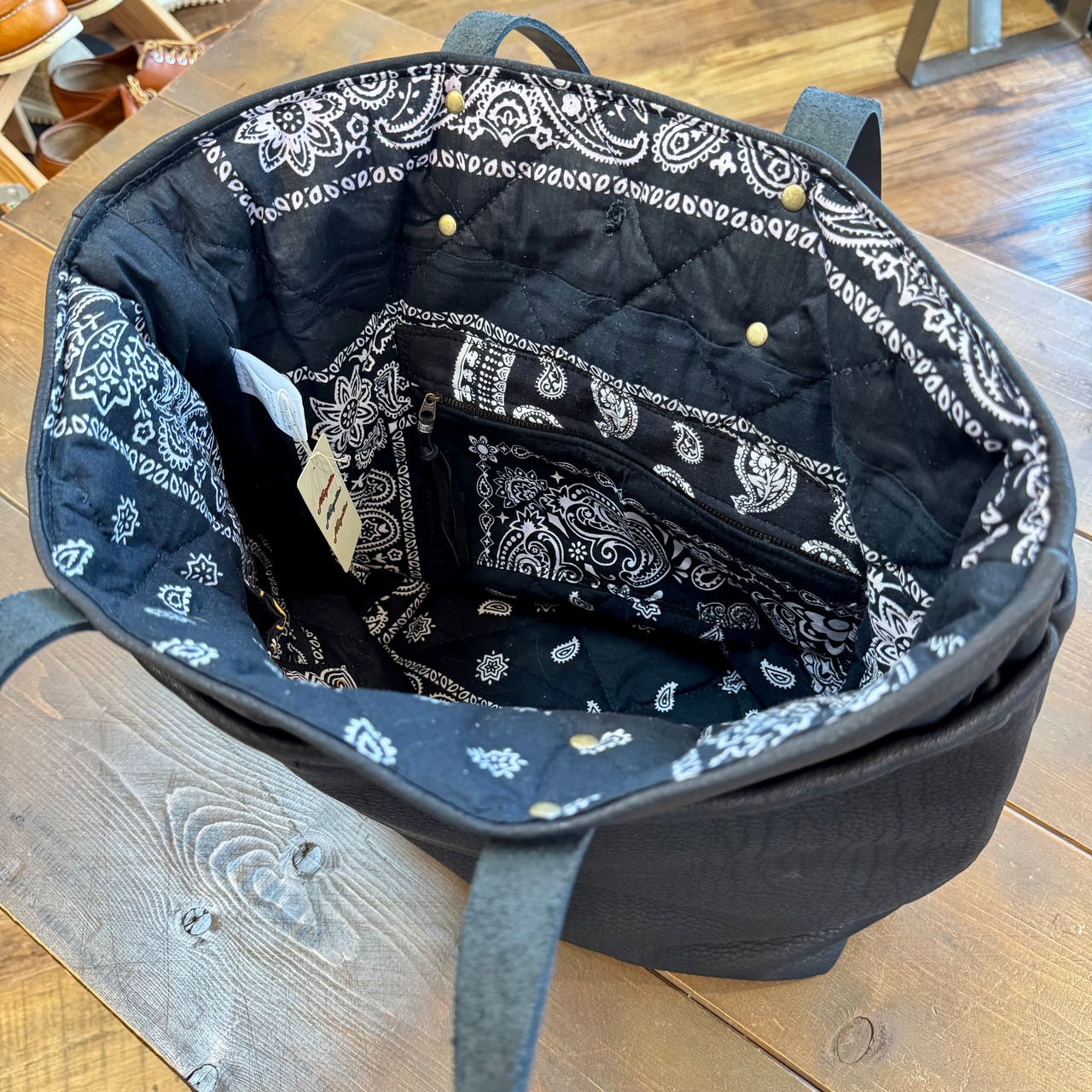 ナスングワム×アーリーモーニング【Nasngwam×Early Morning】DEARSKIN LARGE TOTE BAG(black) - 3