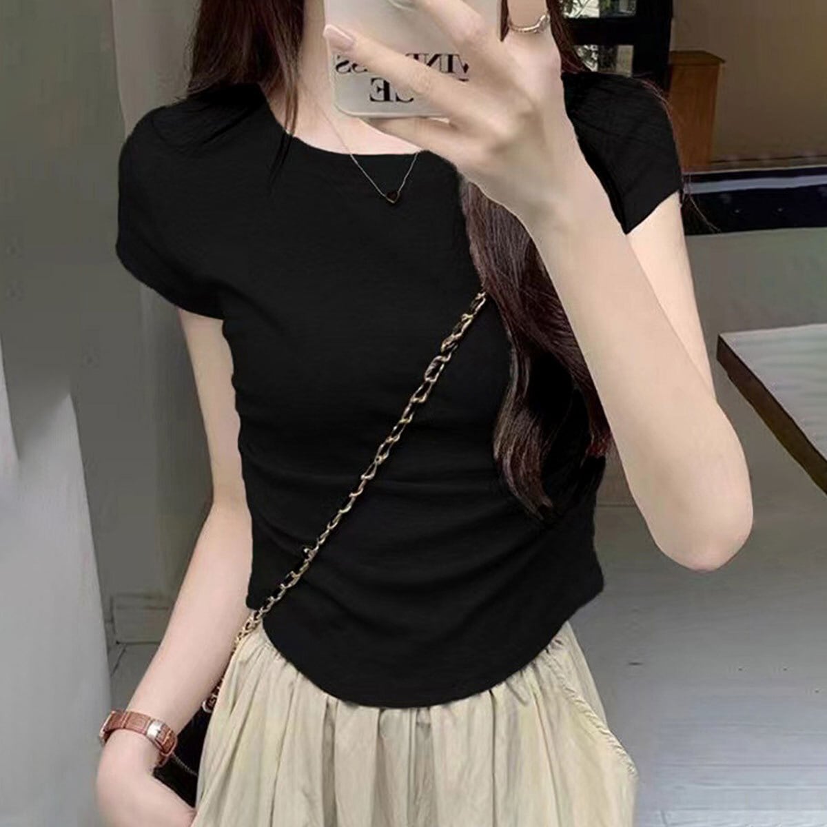 半袖 Tシャツ サイドギャザー レディース 春夏 トップス 韓国 きれいめ シンプル 大人 カジュアル 無地 タイト ちびT スリム ショート丈 おしゃれ 大人可愛い 大人女子