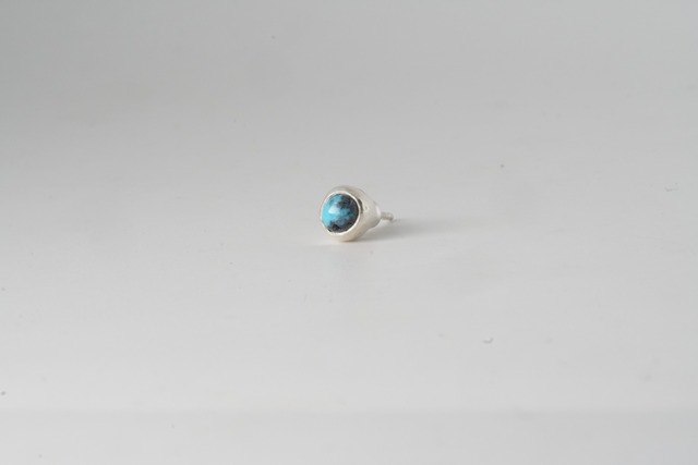 kingman tiny ピアス　02
