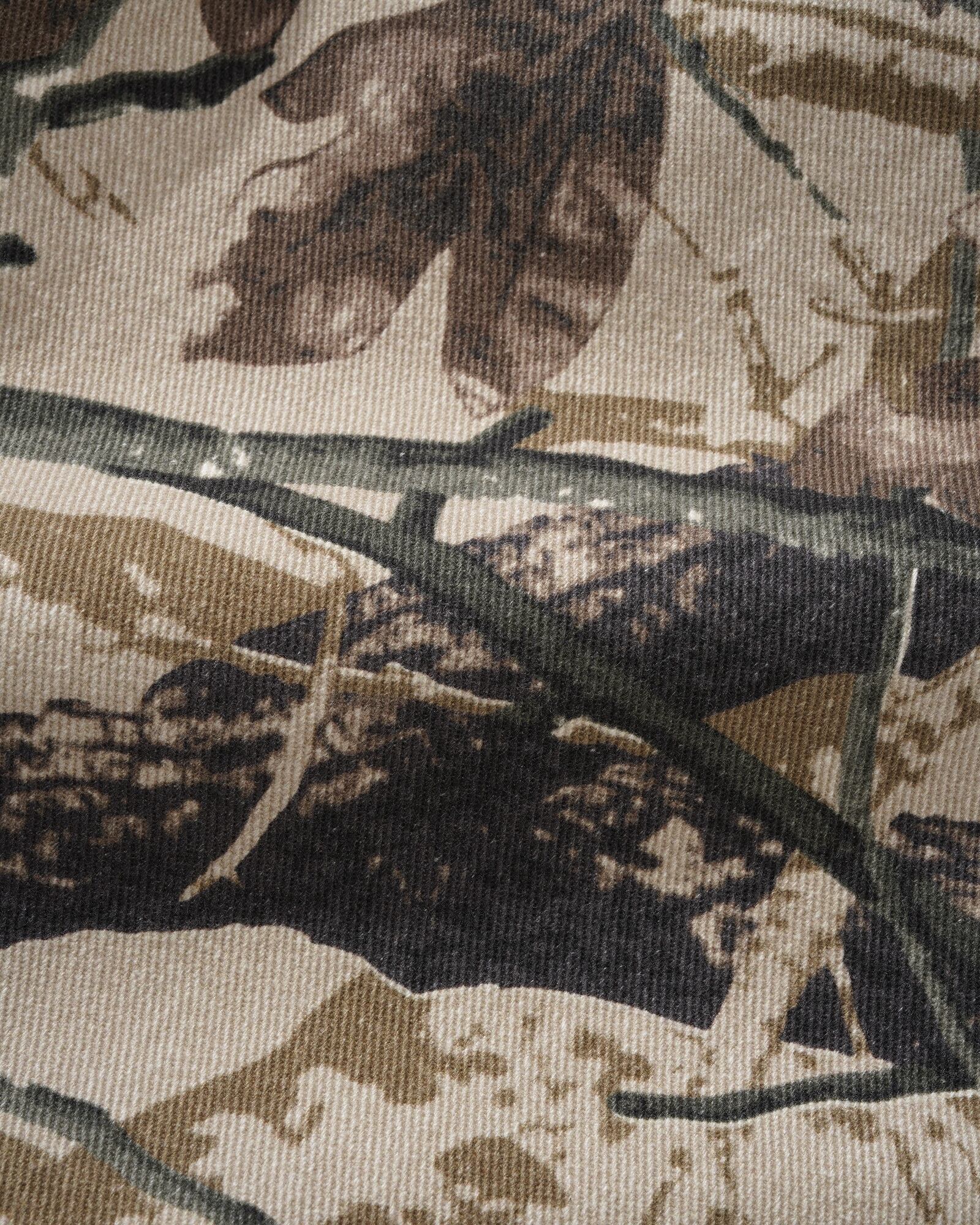 BUTTERGOODS FOLIAGE CAMO DENIM JEANS TAN 38INCH | 8 Times BUTTERGOODS FOLIAGE CAMO DENIM JEANS TAN 38INCH | 8 Times