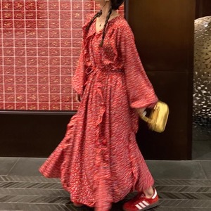 red floral ruffle one-piece 〈d101750〉