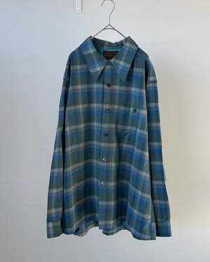 -Pendleton- Vintage 70s XL Check Shirt made in USA