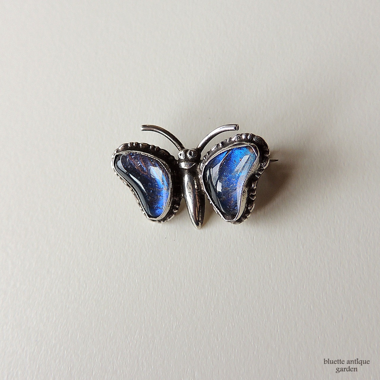 アンティークジュエリー シルバー モルフォ蝶 タイニーブローチ(バタフライタイプ)