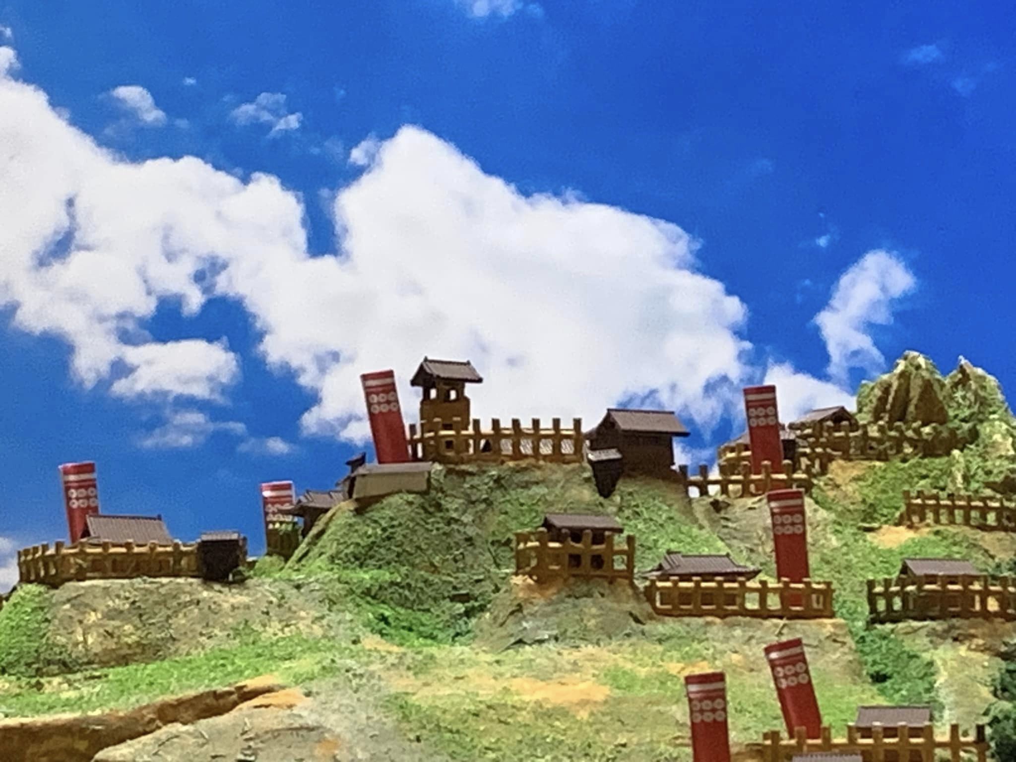 081☆[完成品] 伊予松山城 1/450 天守閣周辺のみ ケース付き ミニ