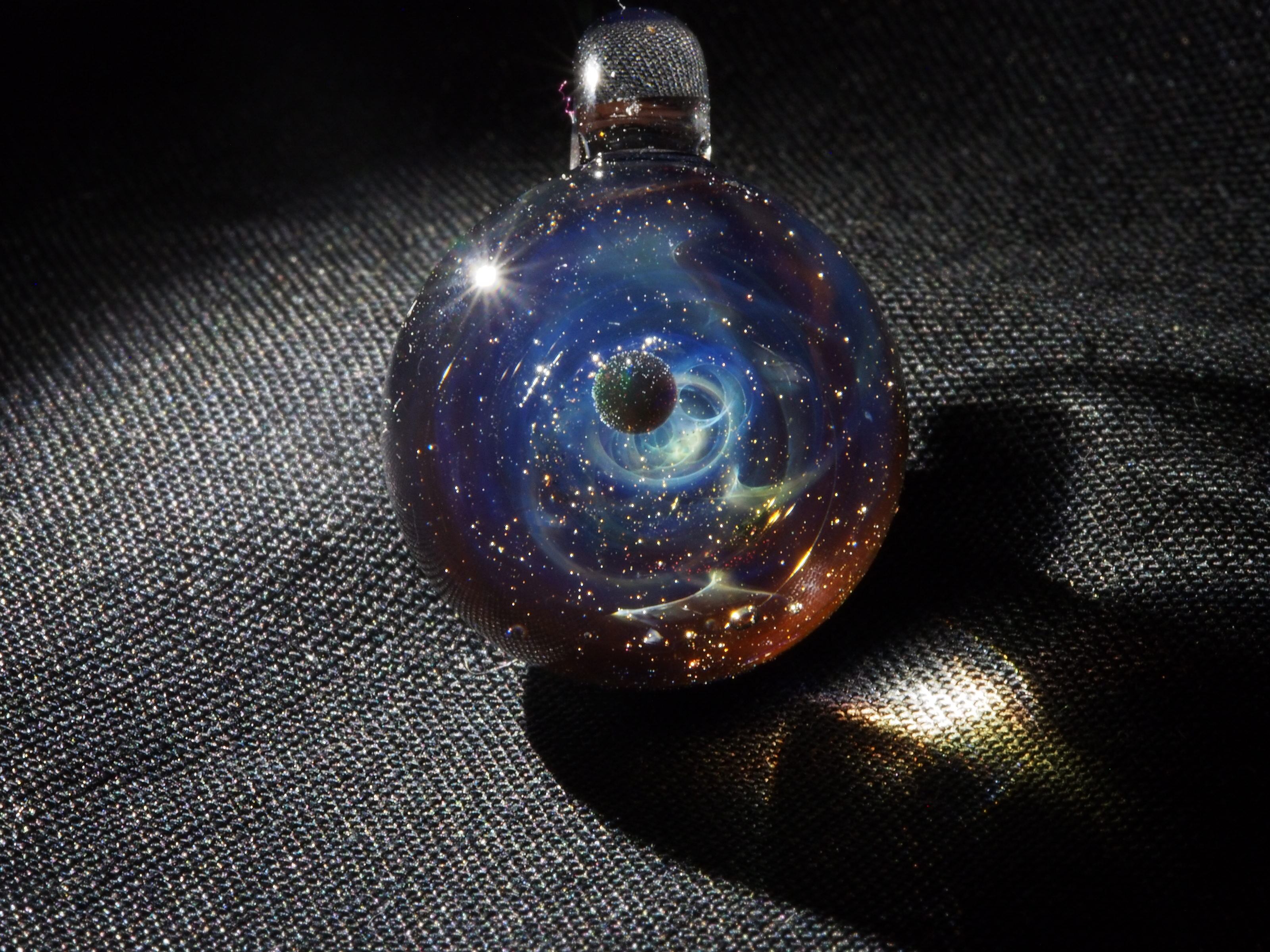 in THE space mini」身につけるガラスアート | S.J.B.works