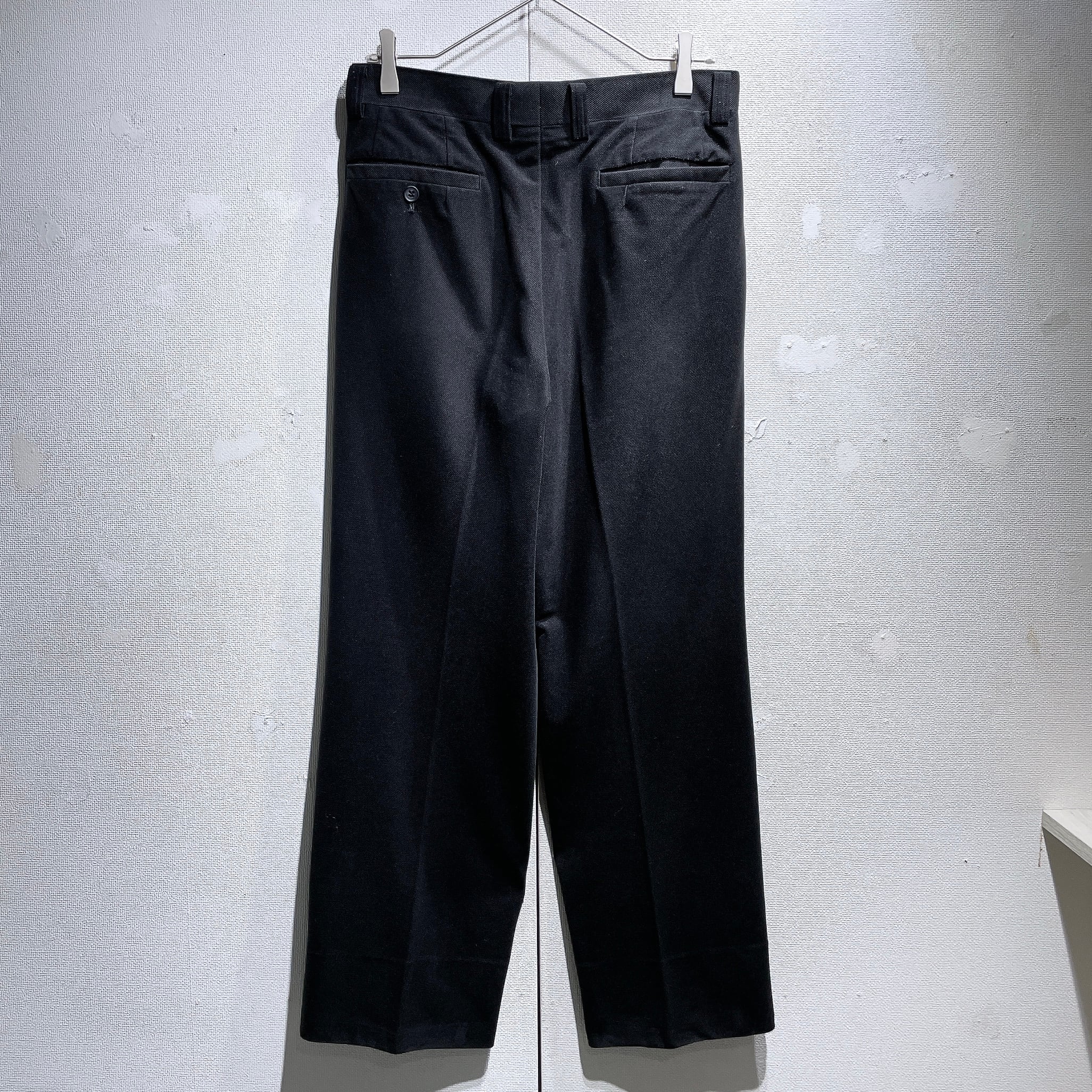 Black mode Beautiful silhouette two tuck wide slacks pants