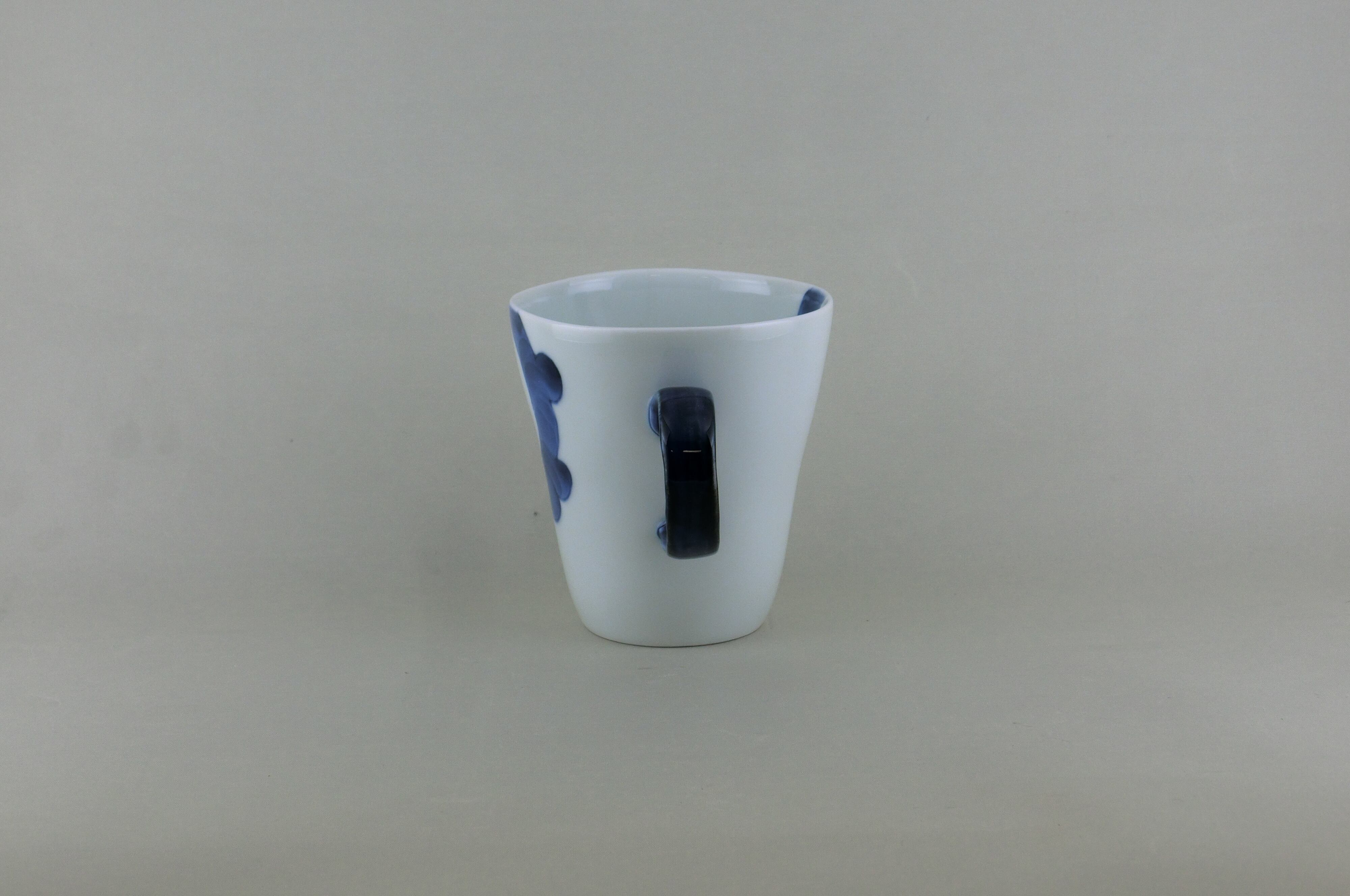 タコ唐草スタイリッシュマグカップ（青）