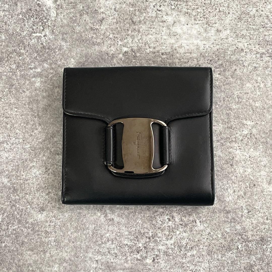 プラダ 長財布 ロングウォレット 三角ロゴ ラウンドジップ テスート