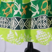 フラダンス 衣装 パウスカート グリーン系 黄緑 緑 ホヌ柄 ハワイアンプリ ント アロハ ハワイアン レッスン 練習 華やか 鮮やか かわいい シングル 明るい おしゃれ オレンジ系 ホワイト系 白 緑色 かわいい柄 フラ レッスンウェア パーティー衣装 スカート ダンス スタジオ リゾート風