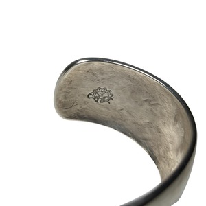 Hopi ANDERSON KOINVA overlay silver wide bangle “Corn”