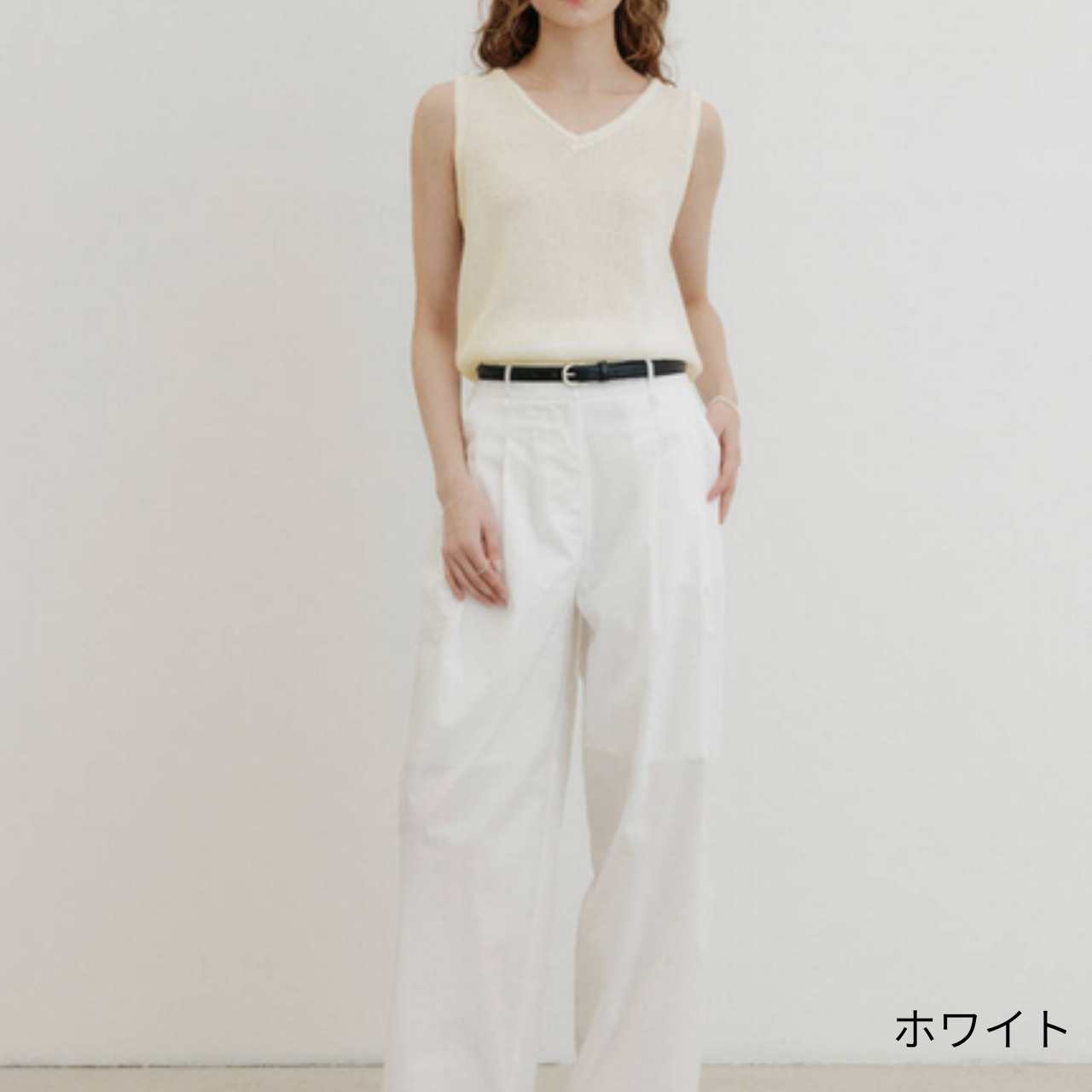 Basic V-Neck Sleeveless top  T4604