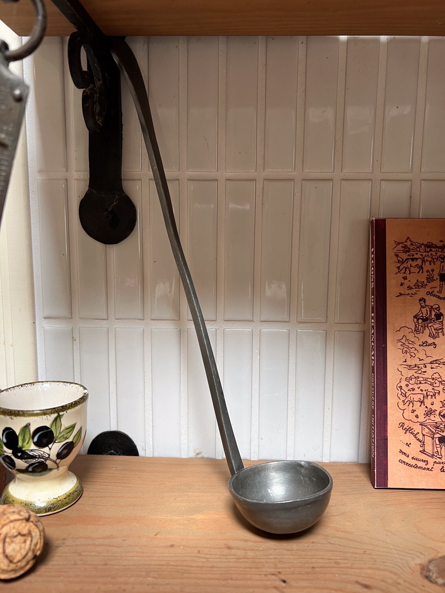 猫足がかわいいホーローのコランダー フレンチアンティーク | Petite Clé