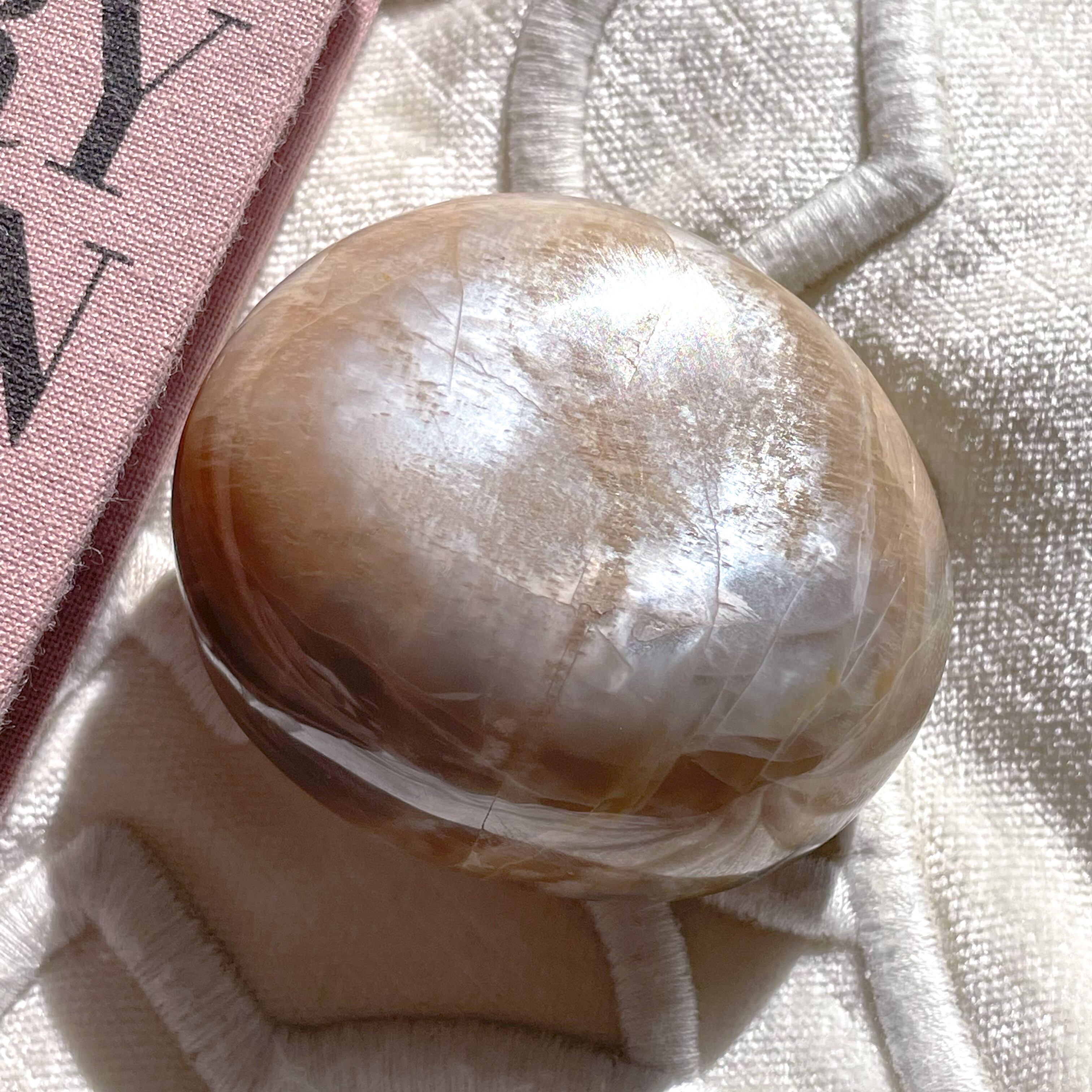 Peach Moonstone palm 3 ✧ ピーチムーンストーン