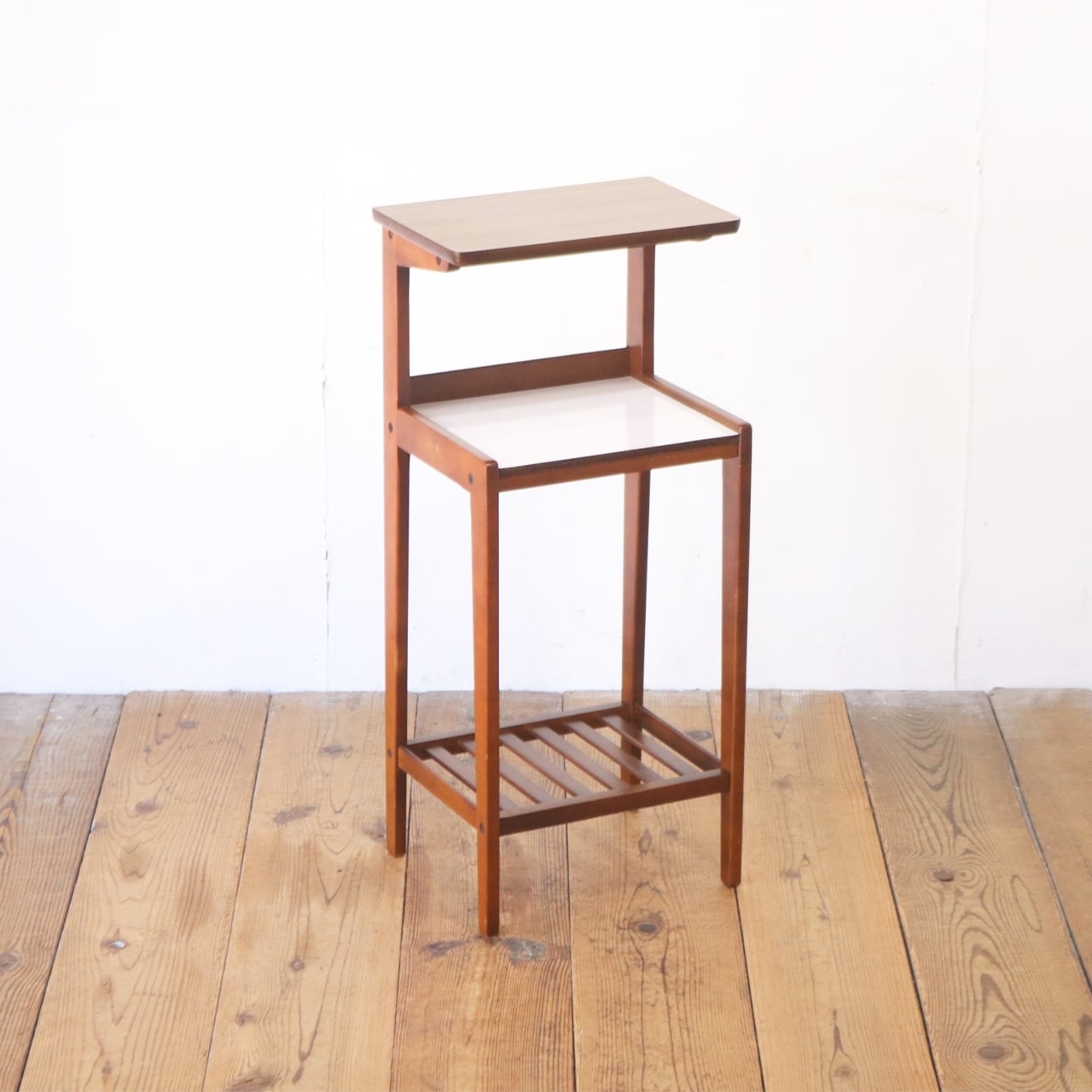 希少　ヴィンテージ　karimoku カリモク 電話台 コンソール 花台 飾り台 希少 ヴィンテージ karimoku カリモク 電話台 コンソール 花台 飾り台