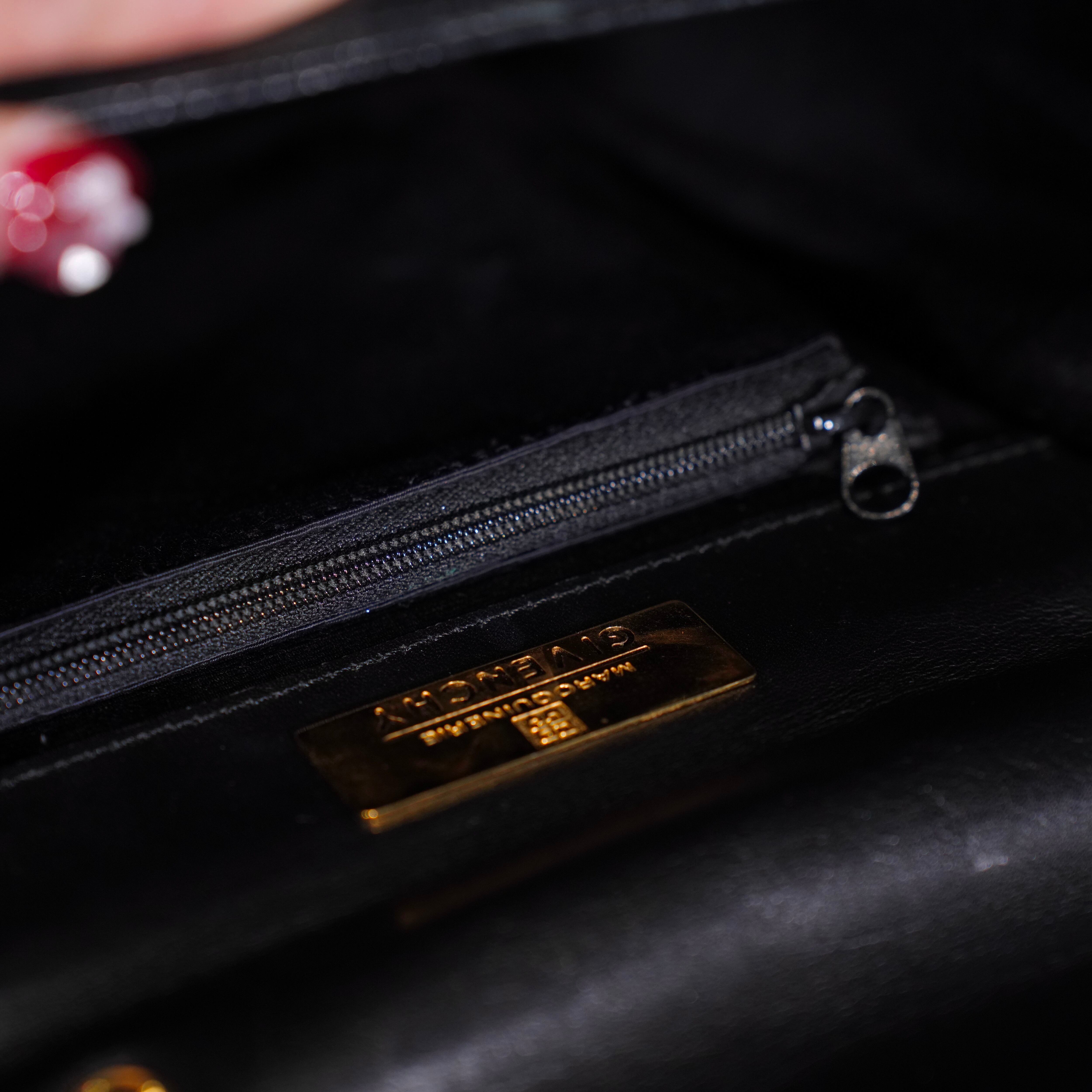 GIVENCHY LOGO DESIGN LEATHER HAND BAG/ジバンシィロゴデザインレザー