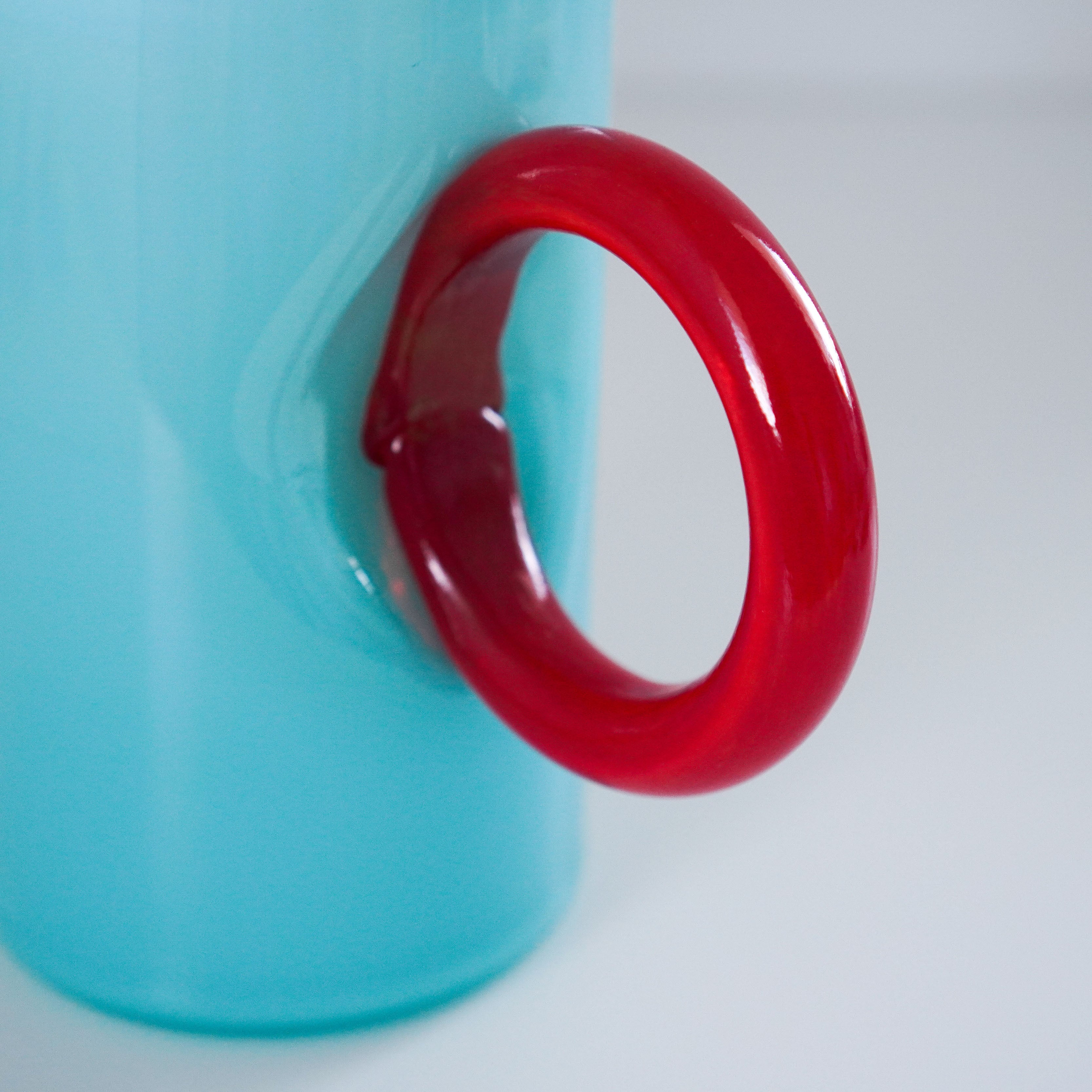 ぽわにえ carafe blue×red【長町 三夏子】 | kulukka