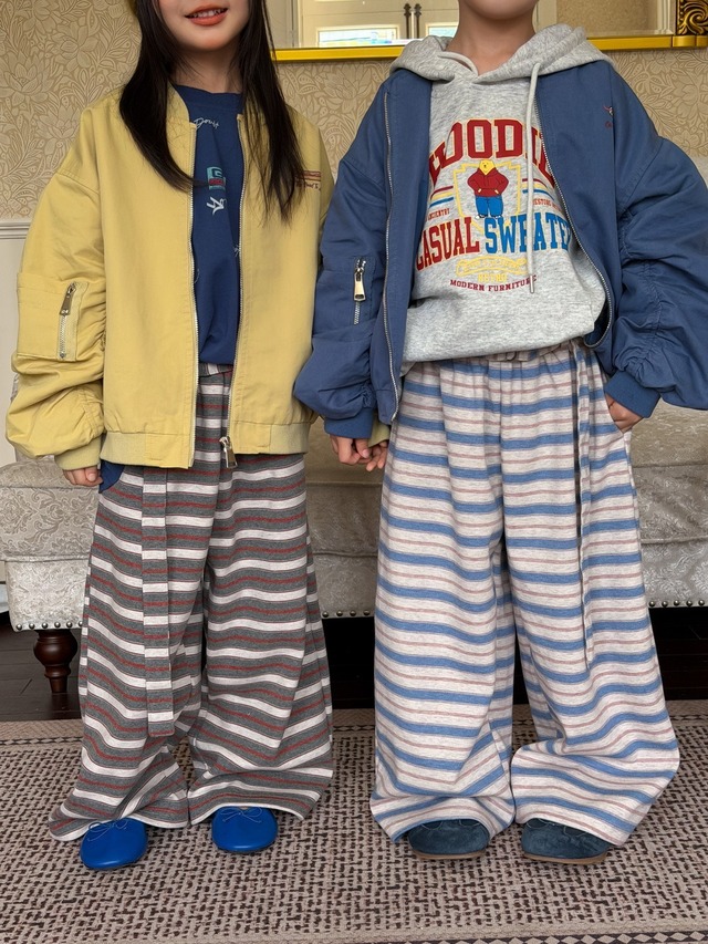 ダブルボーダールーズスウェットパンツ（2色展開）KMAI｜ボトムス オーバーサイズ｜小学生 ジュニア対応｜通学 普段着｜韓国子供服｜男の子 女の子｜100-160cm｜2026秋服 ［取寄］