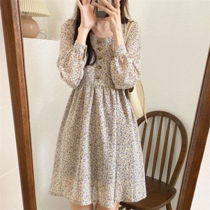 ワンピース シャツワンピース 膝上 袖あり 長袖 かわいい 大人可愛い きれいめ シンプル カジュアル 大人 上品 おしゃれ お洒落 レトロ こなれ感 柄 花柄 秋 10代 20代 30代 レディース 女性用 デート お出かけ 女子会 旅行 普段使い 韓国 韓国系 オルチャン ファッション コーデ スタイル モテ S M L XL