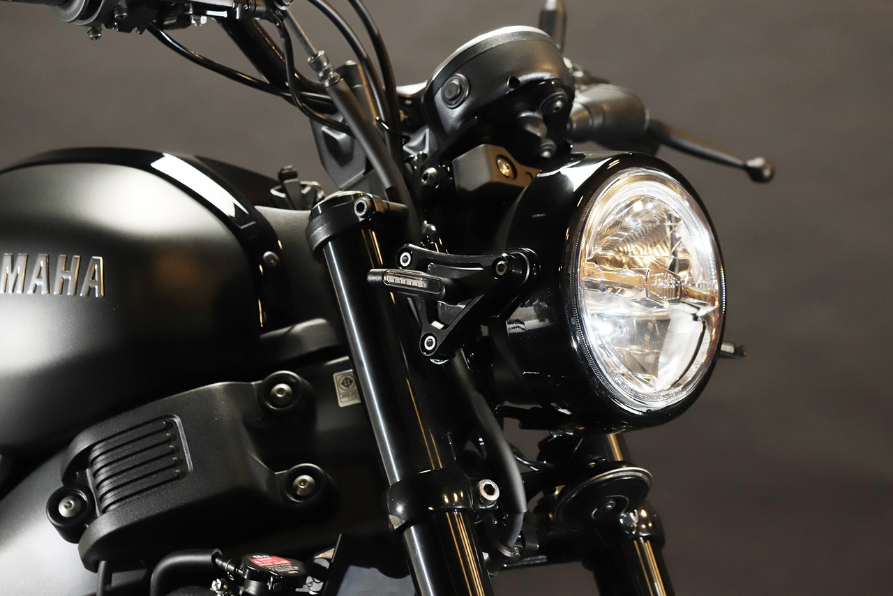 Dark solid Light Bracket XSR125・XSR155