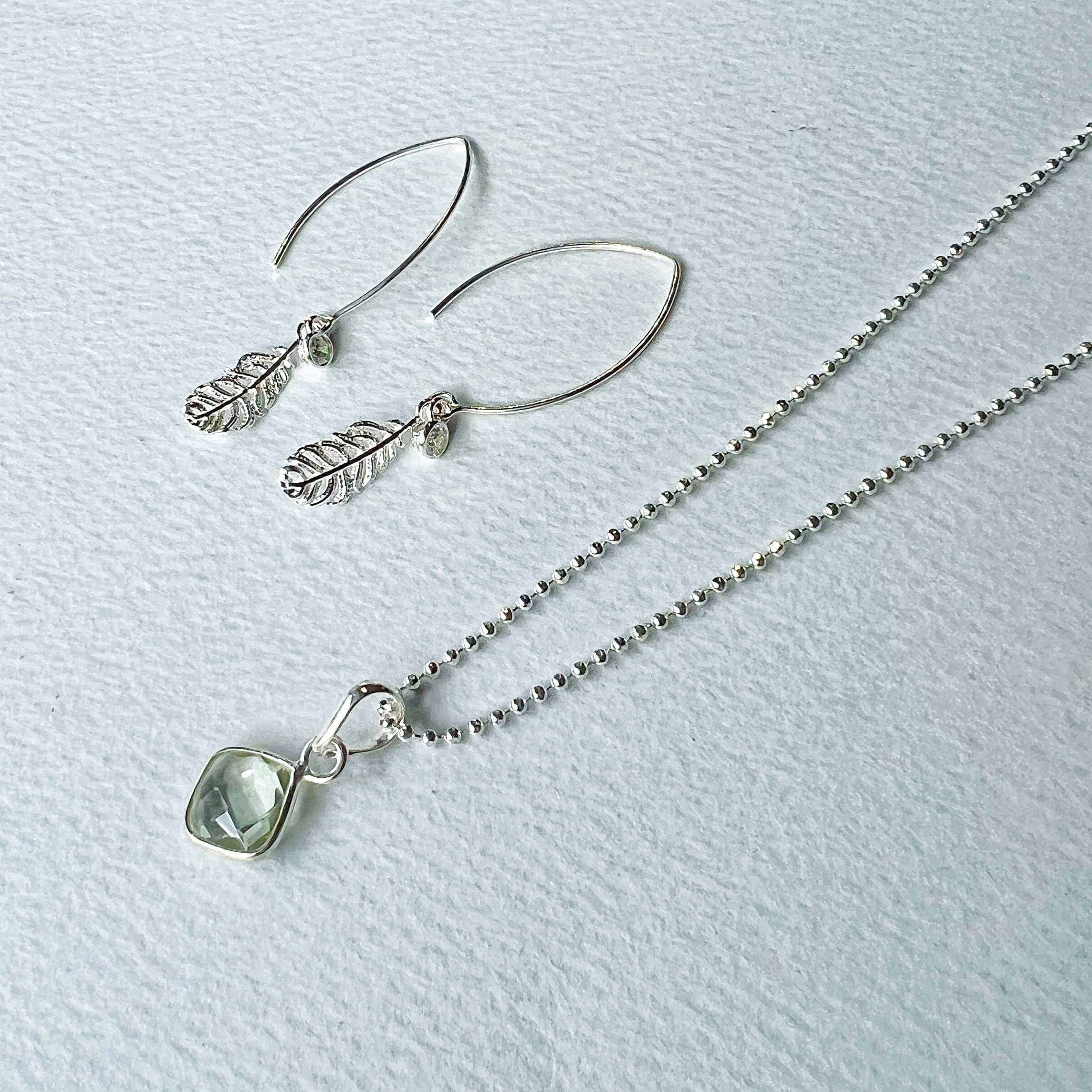 グリーンアメジスト ヒシガタ プチ ペンダント | 【公式通販】鎌倉の