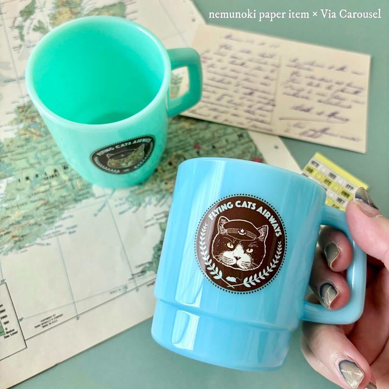 まぐカップページ 世界を旅する猫たち プラスチックマグカップセット | Via Carousel