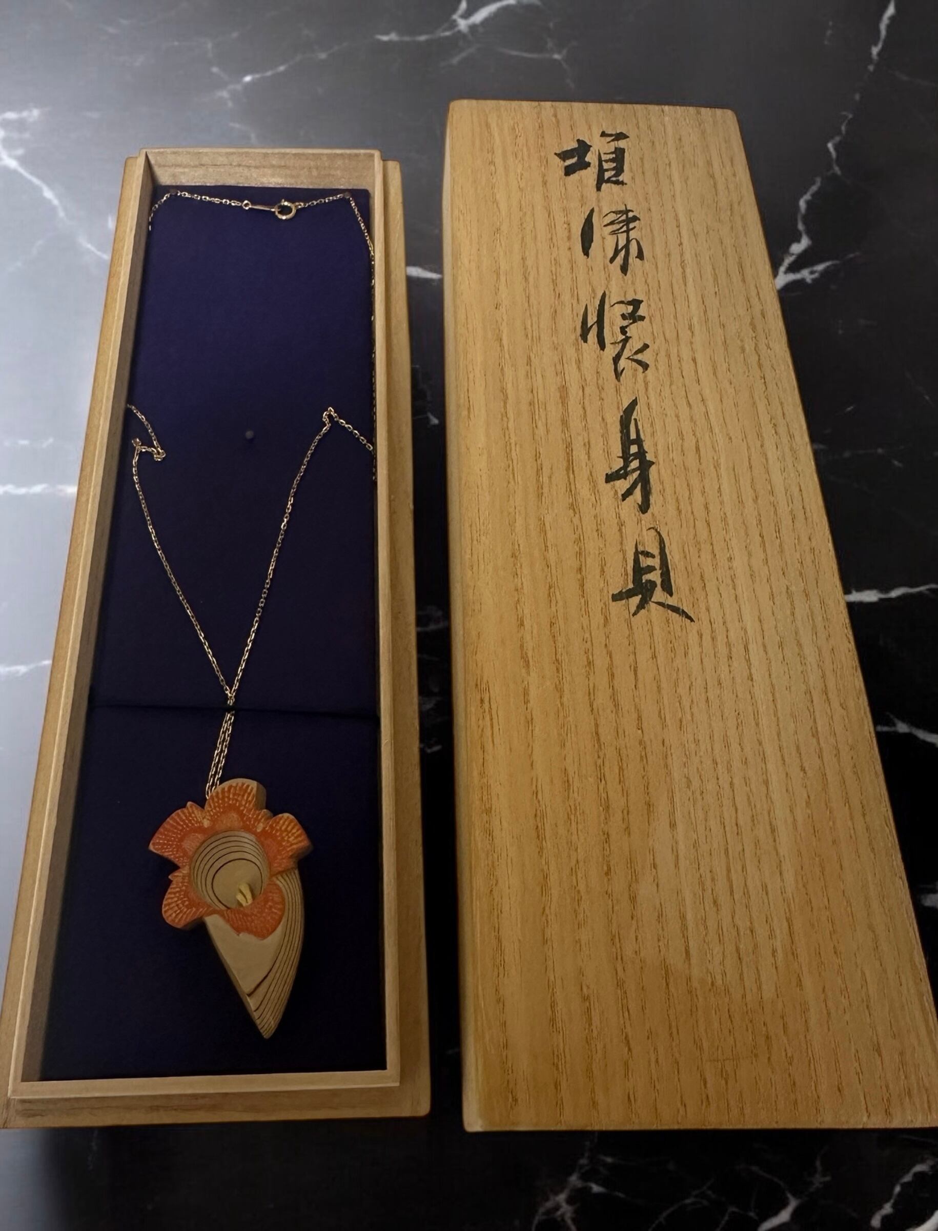 B131 大倉陶園 陶板画 思羽の秋 金彩 絵画 陶額 ハンドペイント
