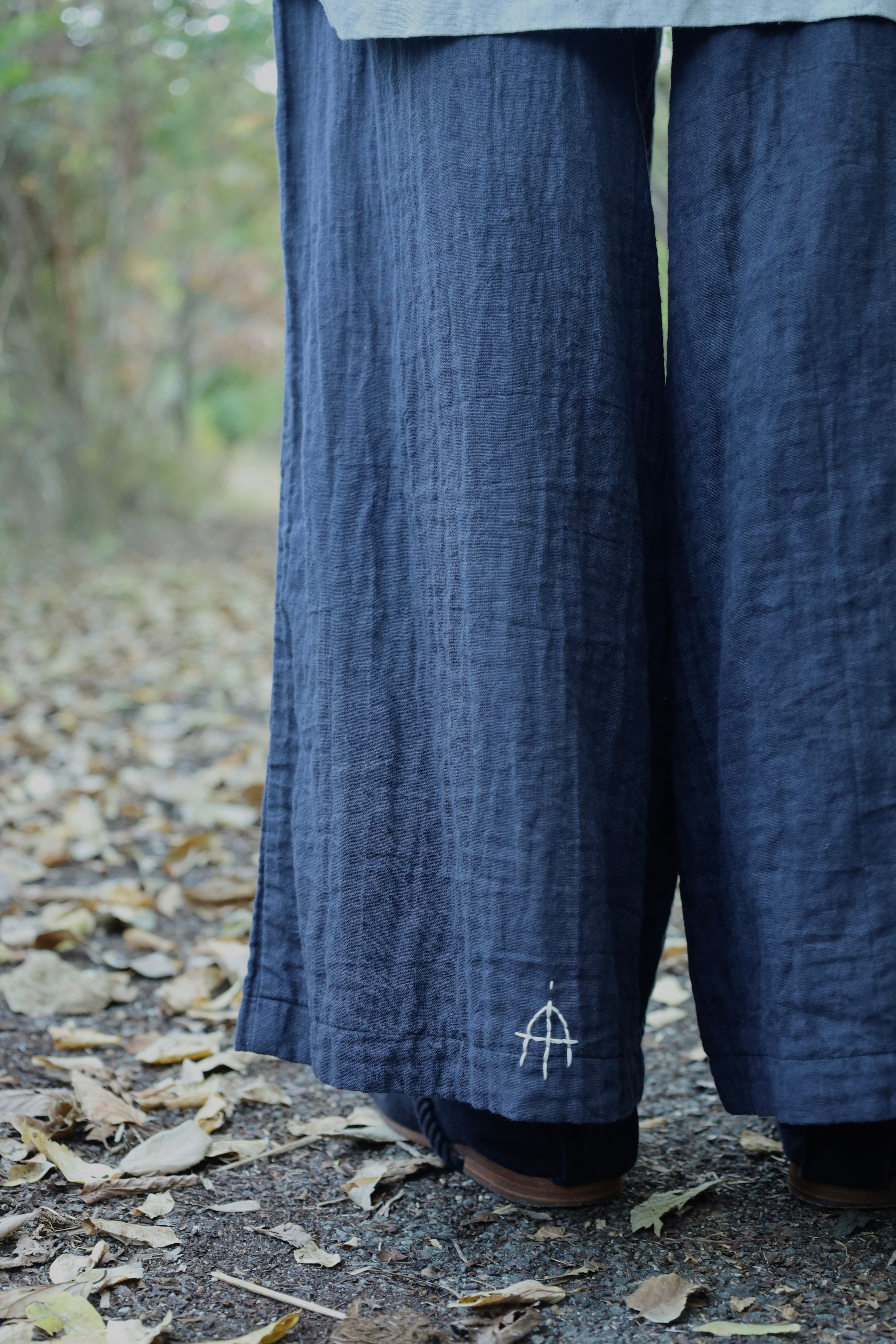 straight pants〈navy / cotton〉 | 衣蒼