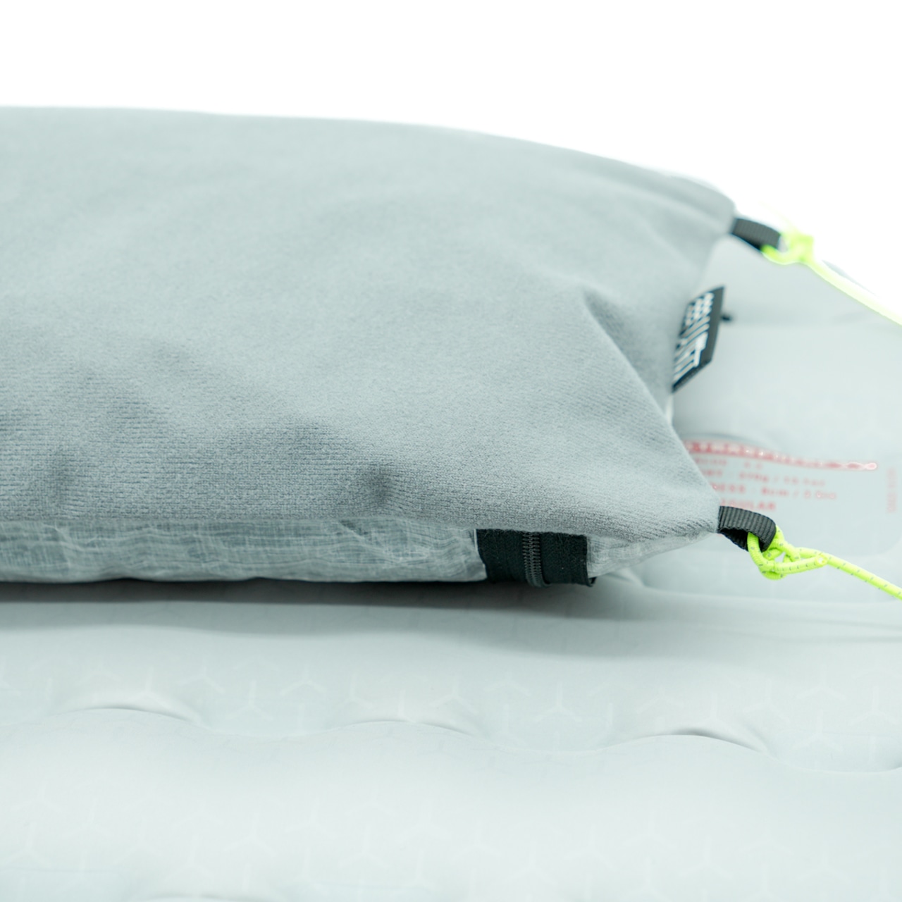 ダイニーマ製リバーシブルピロー（テント泊用枕/軽量/登山用スタッフバッグ/登山装備軽量化/スタッフサック）