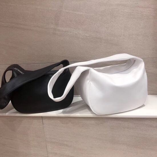 シンプルトートバッグ