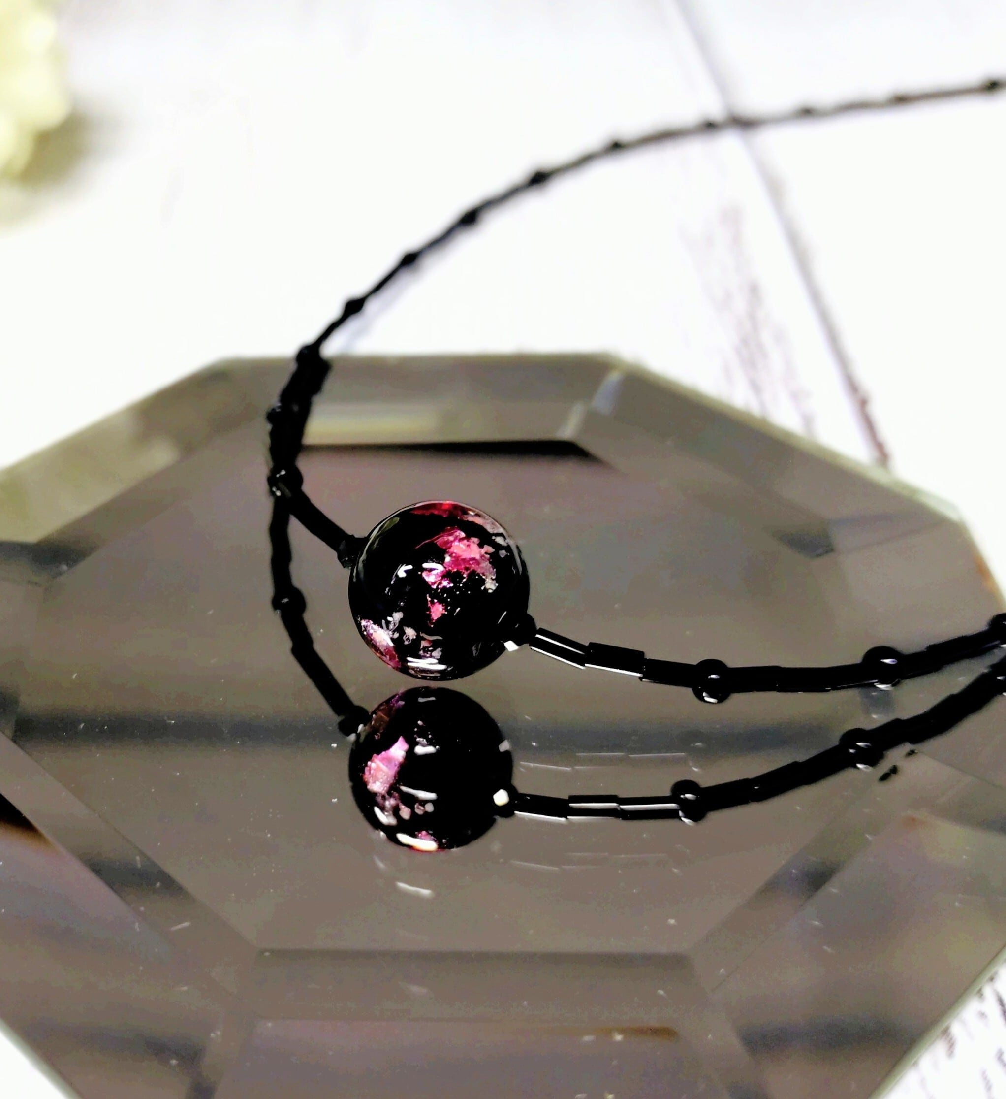 夜桜・ホタルガラスのネックレス