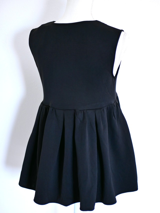 フロントジップジレ