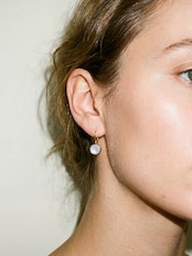 S925 ROUND STONE PIERCE -RAINBOW MOON STONE-