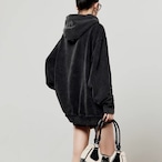 Black Sweatshirt, Retro Leopard Tail Graphic Commuter Top (ME276)