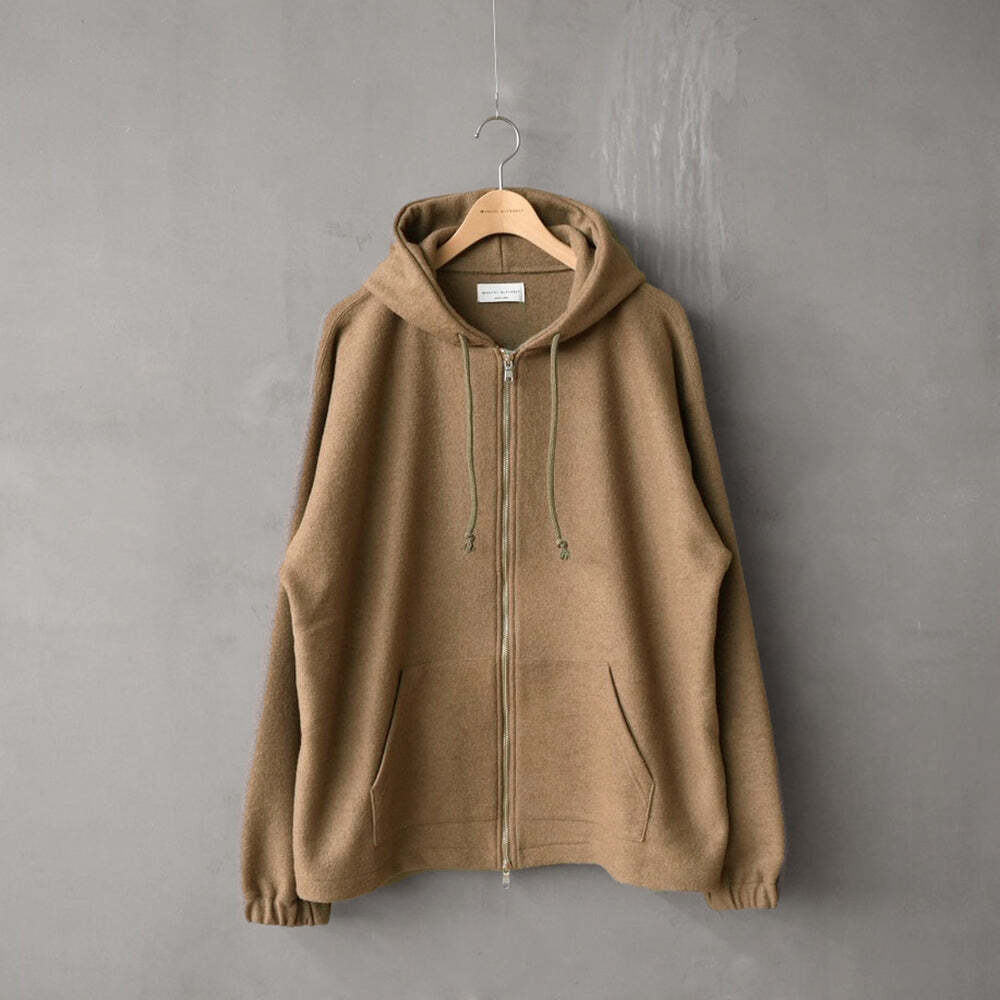 ☆ NEW ARRIVAL ! HIDE AND SEEK ＜ハイドアンドシーク