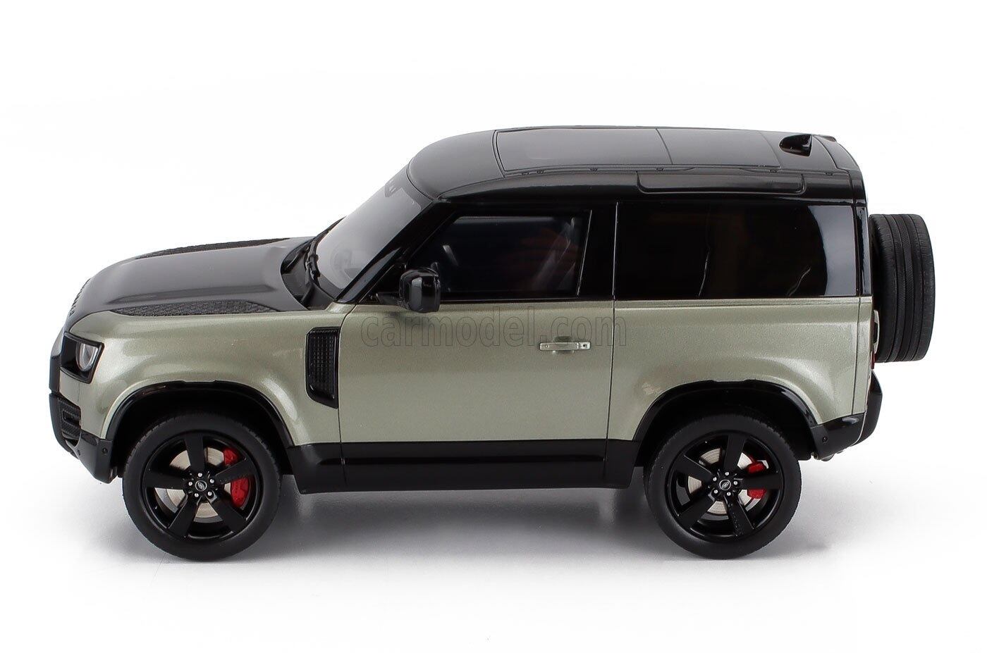 ミニカー 1/18 ランドローバー ディフェンダー 90 GT-SPIRIT 1/18 LAND