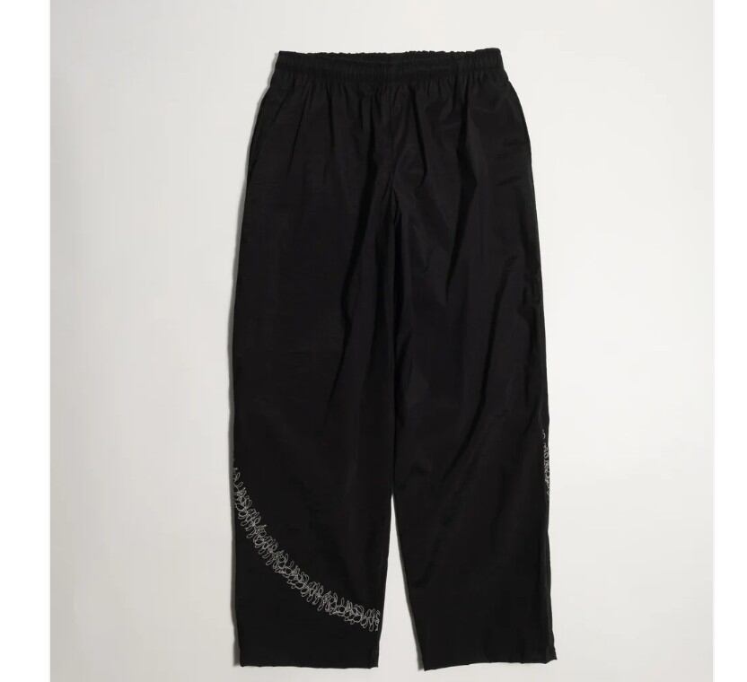salvagepublic/ナイロンパンツ￥23,000(25,300)