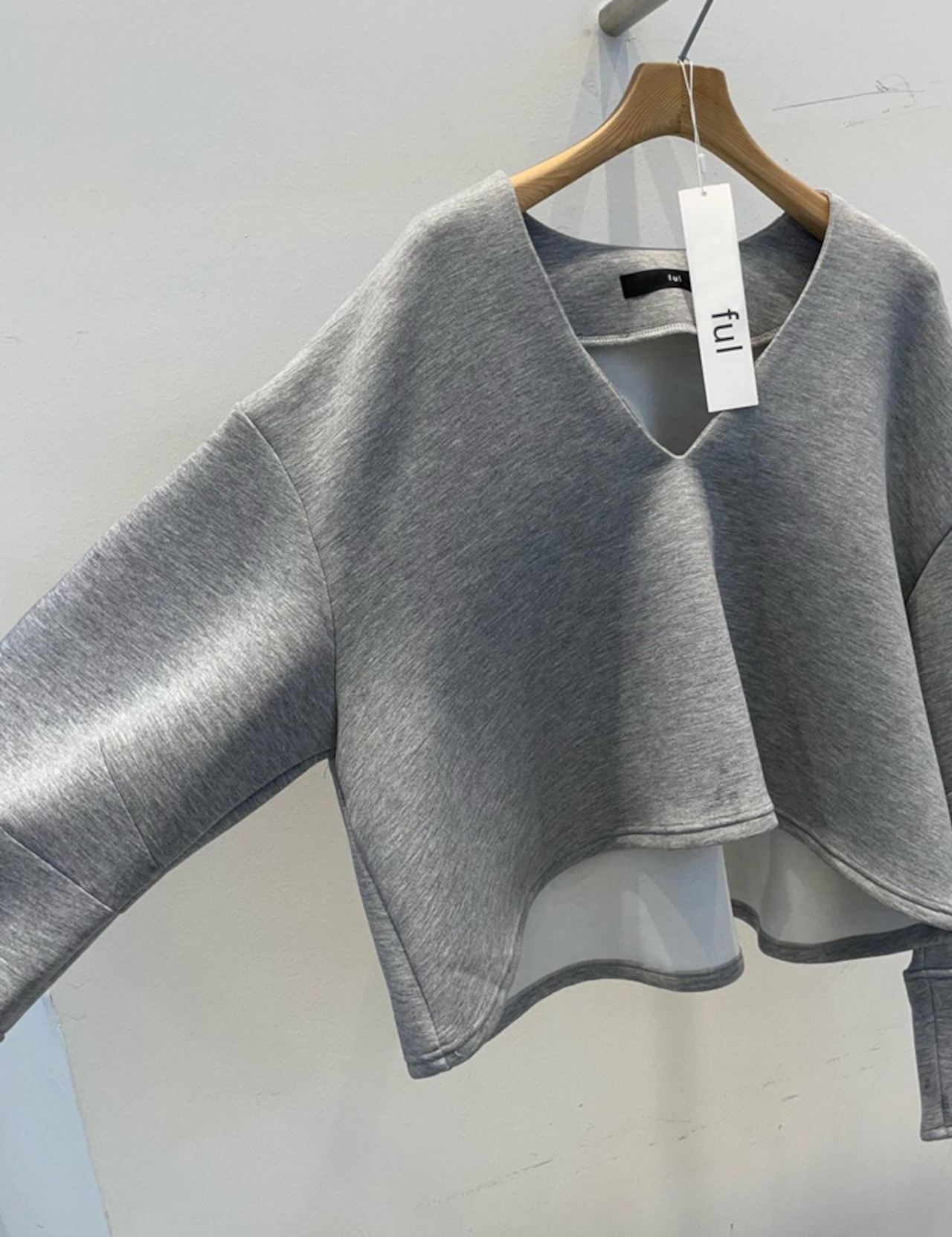 【新作5%OFF・3日間】Unique Neoprene Tops_3colors