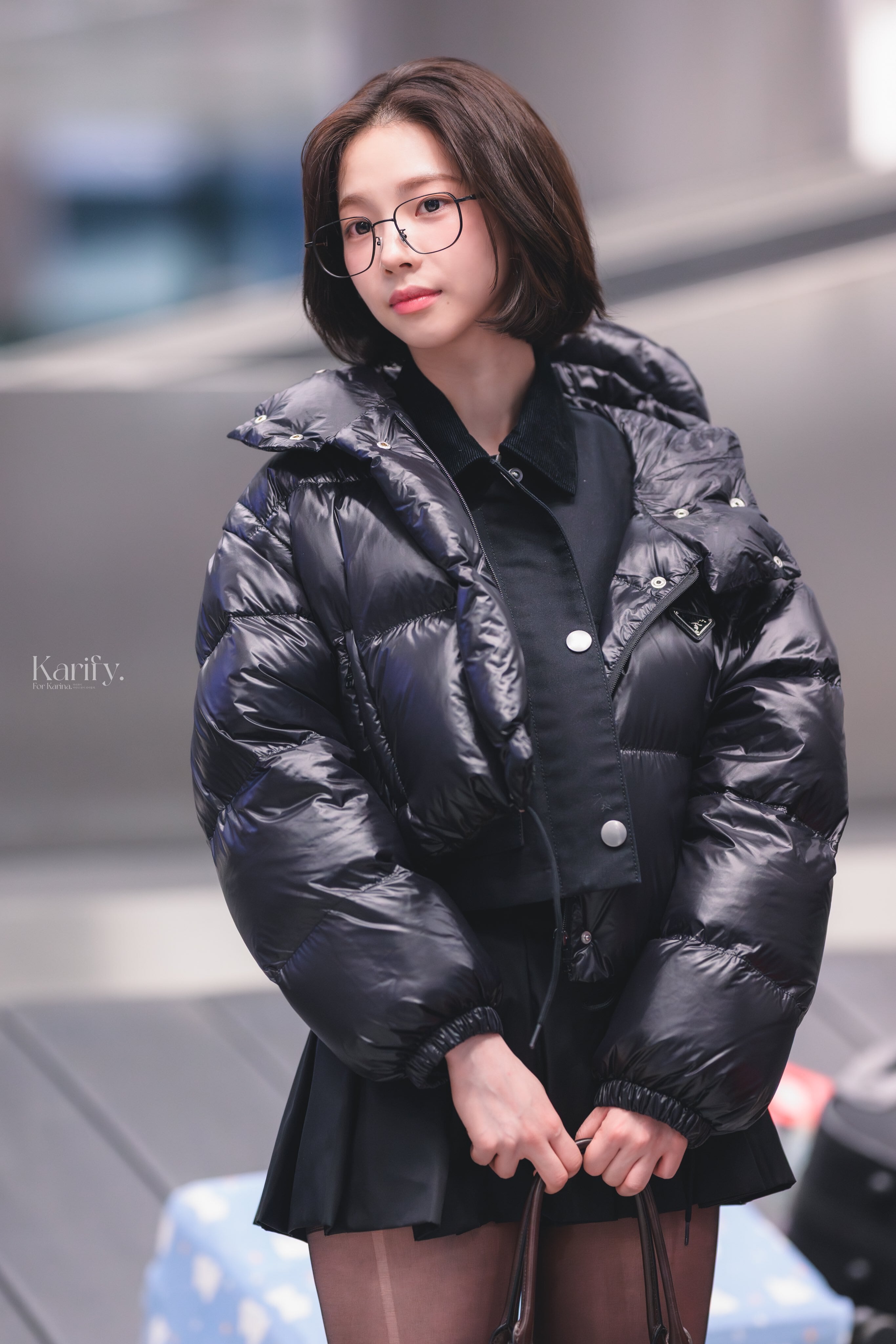 【aespaカリナ着用✨】 TRUE ムートンコート(黒) お値下げ交渉要検討！ 再入庫！☆AESPA カリナ 着用！！【TURE】cropped suede fur