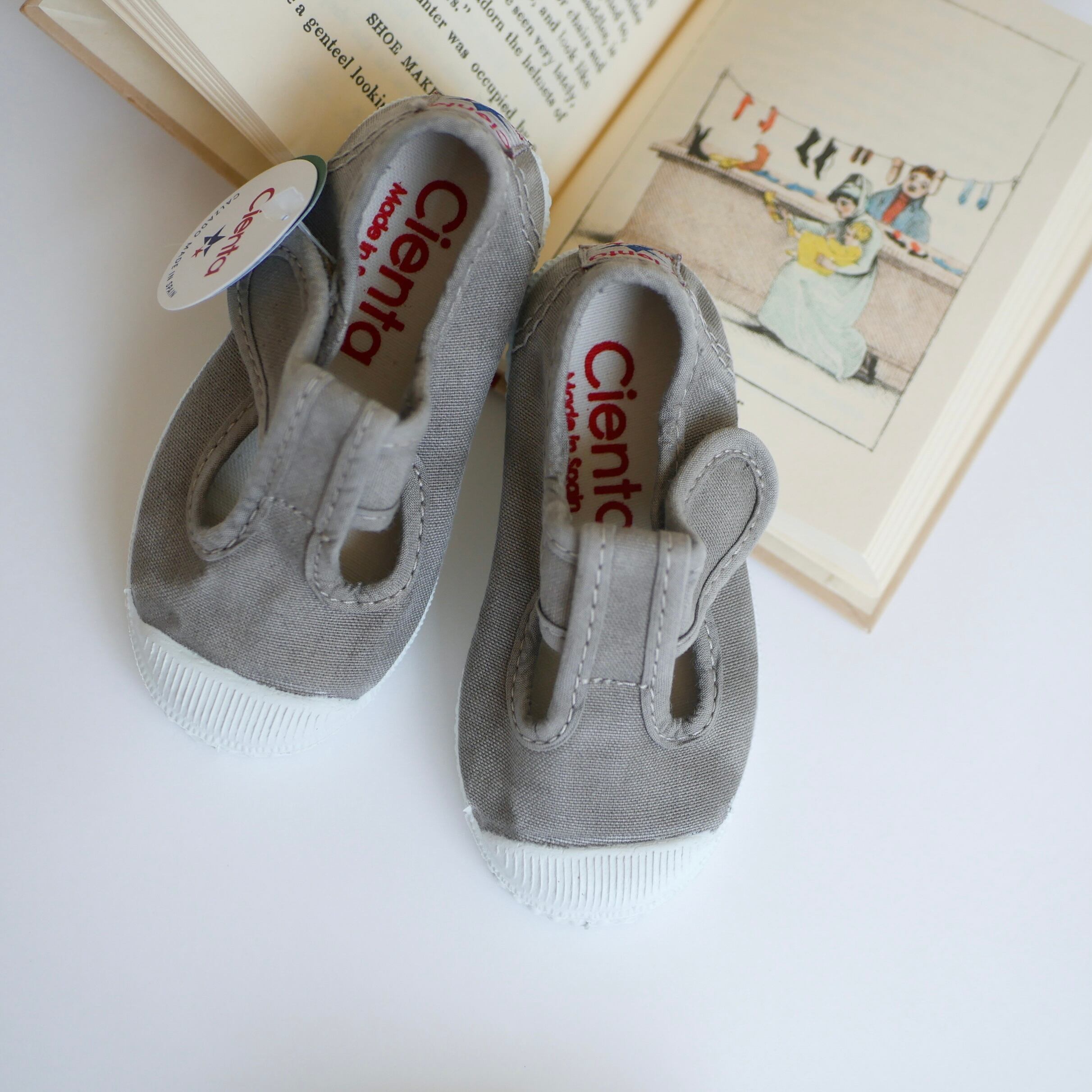 Cienta / Velclo T-Strap Shoes / Gris Claro(ムラ染)