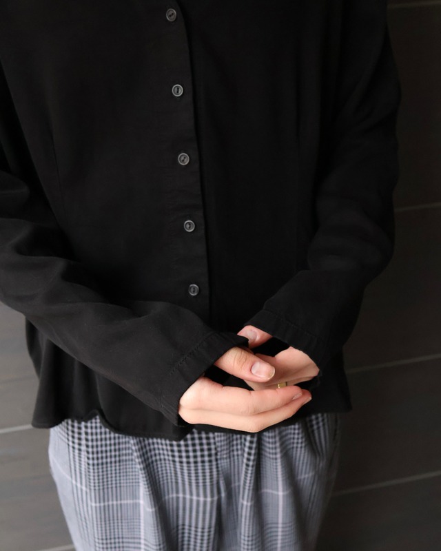 box silhouette open collar shirts