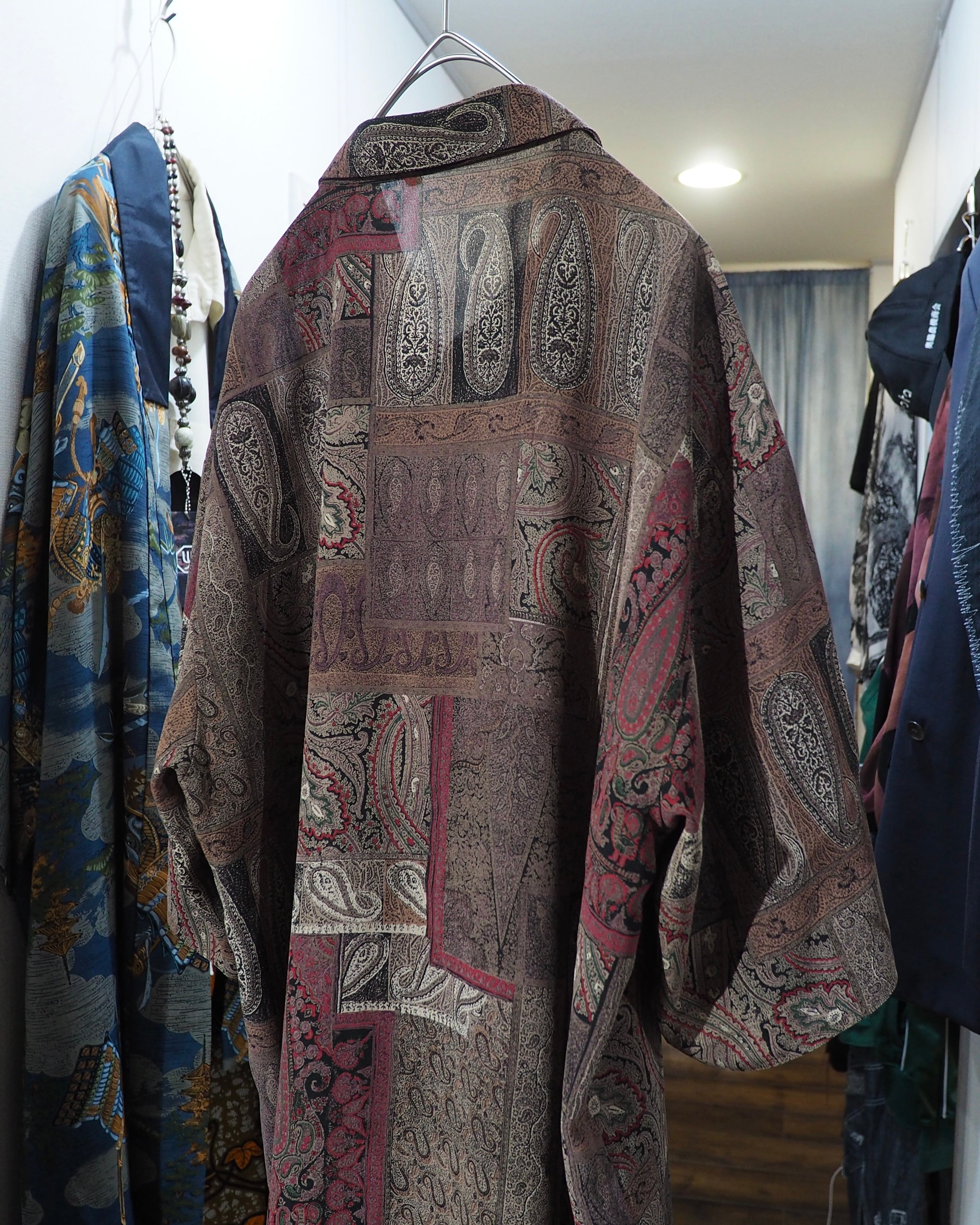 1990s Beautiful Classic Paisley pattern vintage loose SS shirt