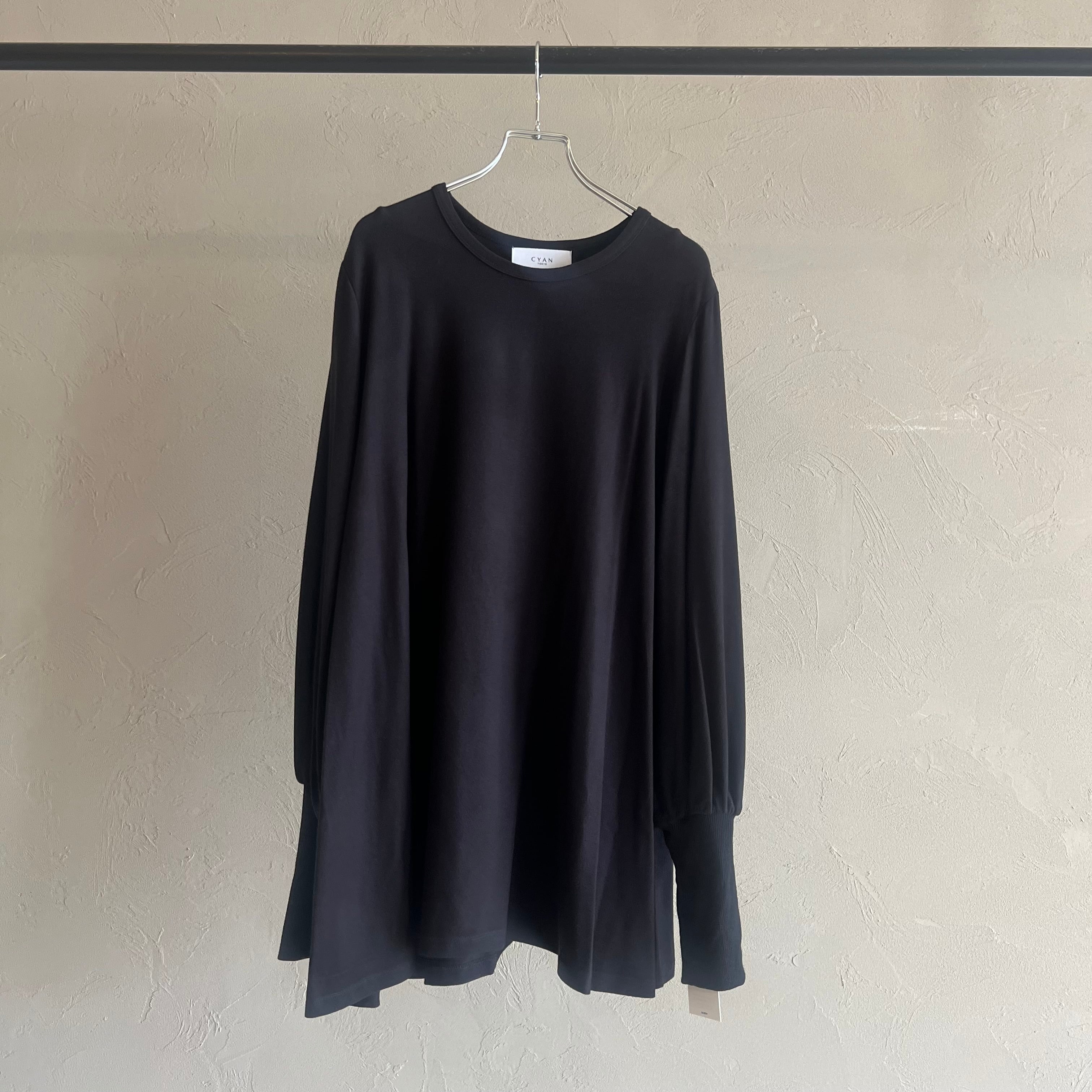 CYAN TOKYO ワイドスリーブウォームフレアチュニック CYAN TOKYO シアントーキョー ワイドスリーブウォームフレアチュニック